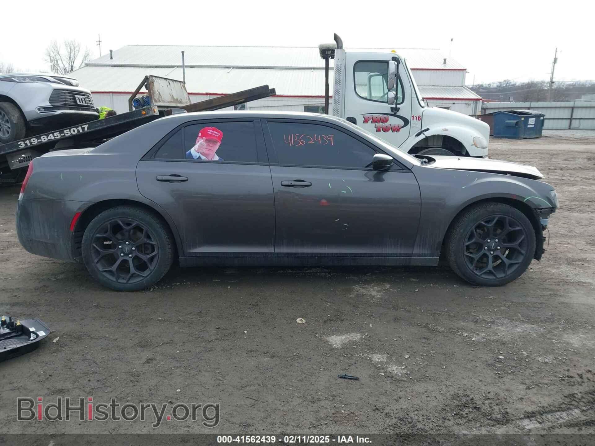 2019 CHRYSLER 300 - VIN: 2C3CCAAG0KH651332 - Фото 13