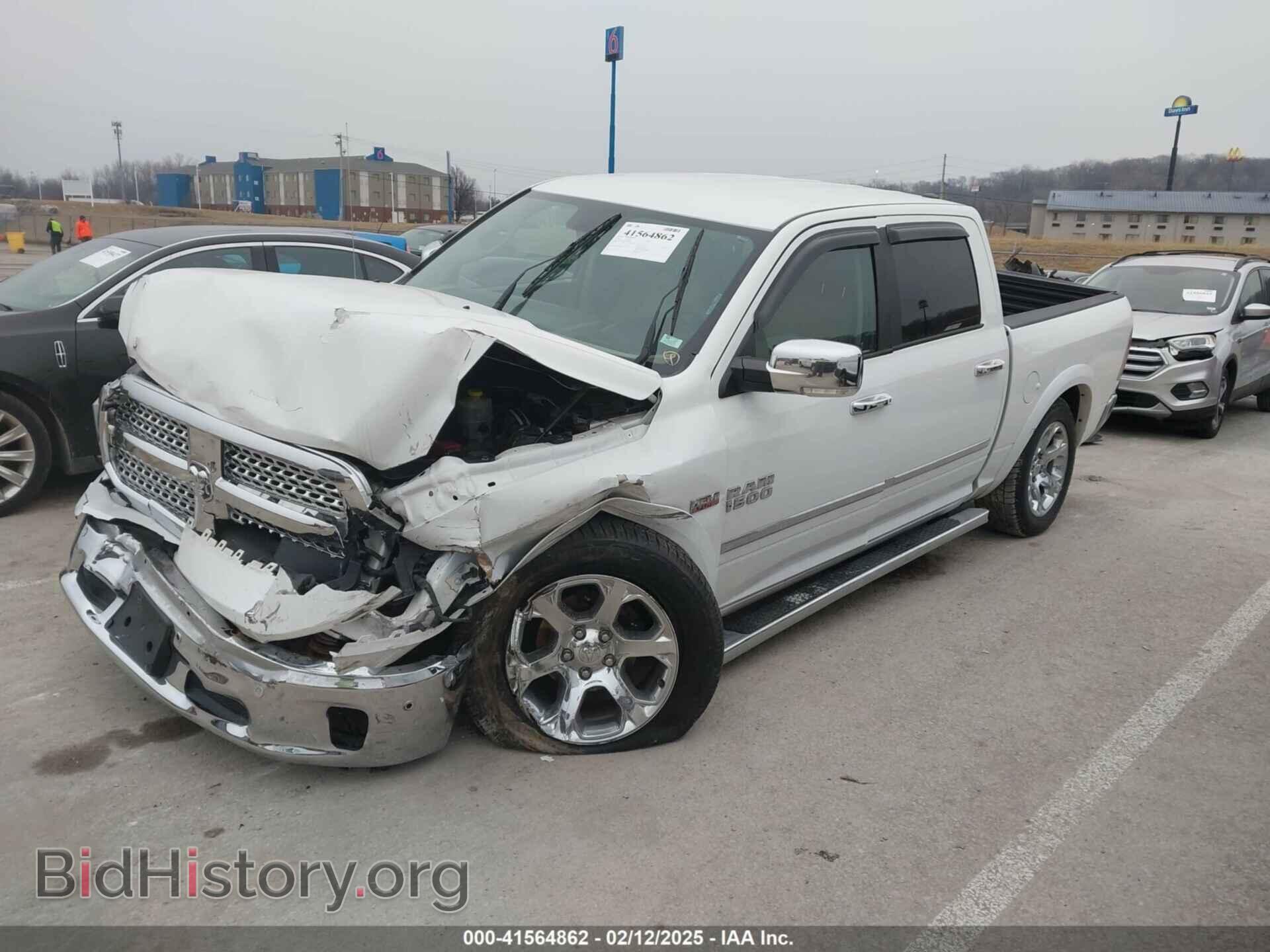 2016 RAM 1500 - VIN: 1C6RR7NT6GS218135 - Фото 2