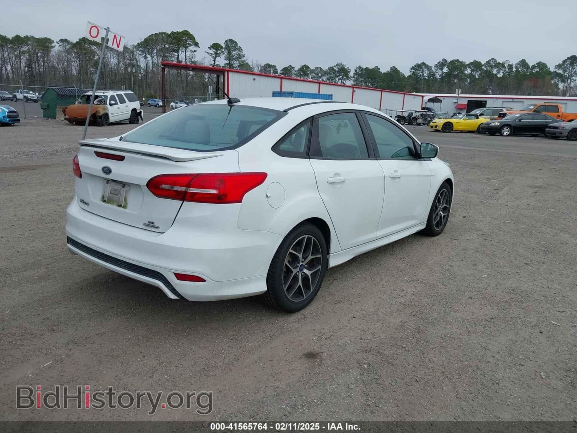 2016 FORD FOCUS - VIN: 1FADP3F2XGL350371 - Photo 4