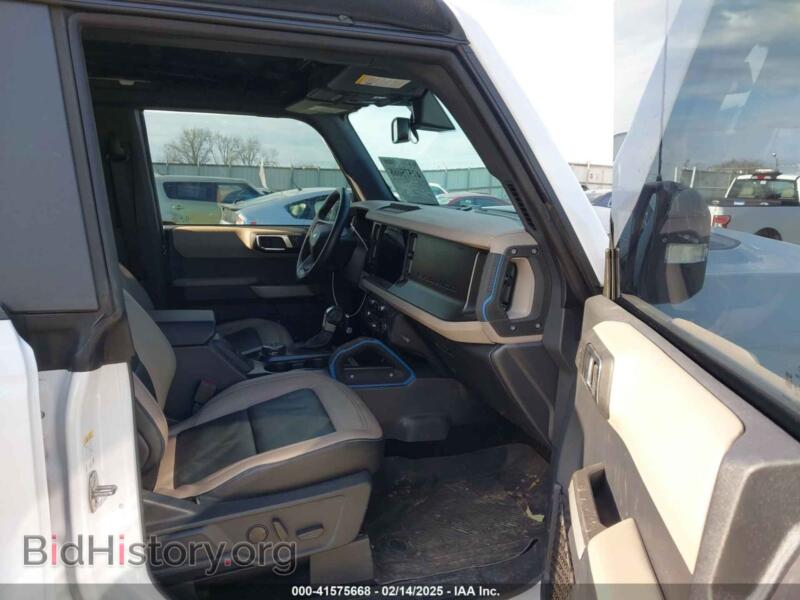 2022 Ford BRONCO (VIN 1FMEE5DP7NLB41371) — фото 5 из 16