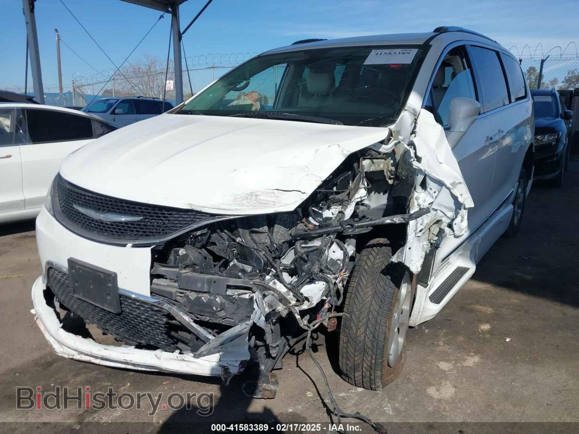 2017 CHRYSLER PACIFICA - VIN: 2C4RC1EG2HR739754 - Photo 2