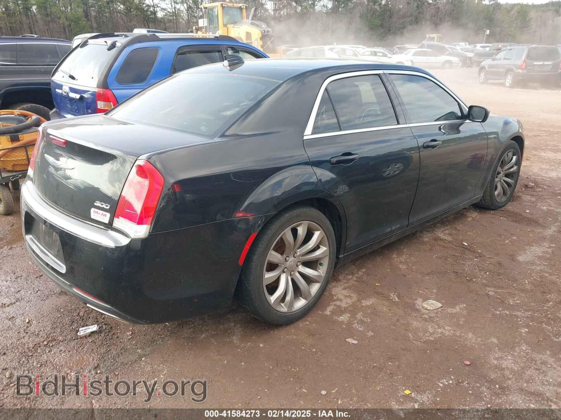 2018 CHRYSLER 300 - VIN: 2C3CCAAG8JH201720 - Фото 4