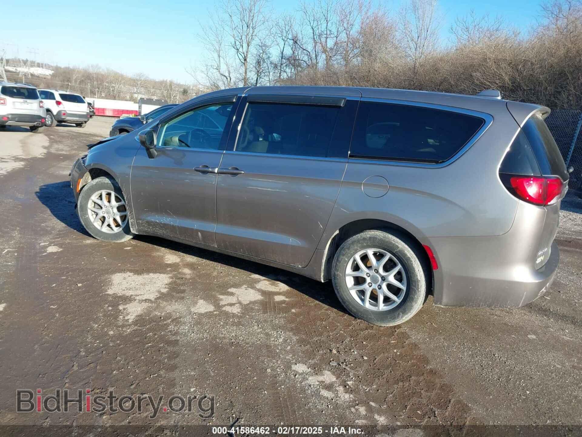 2017 CHRYSLER PACIFICA - VIN: 2C4RC1CG6HR638140 - Фото 3