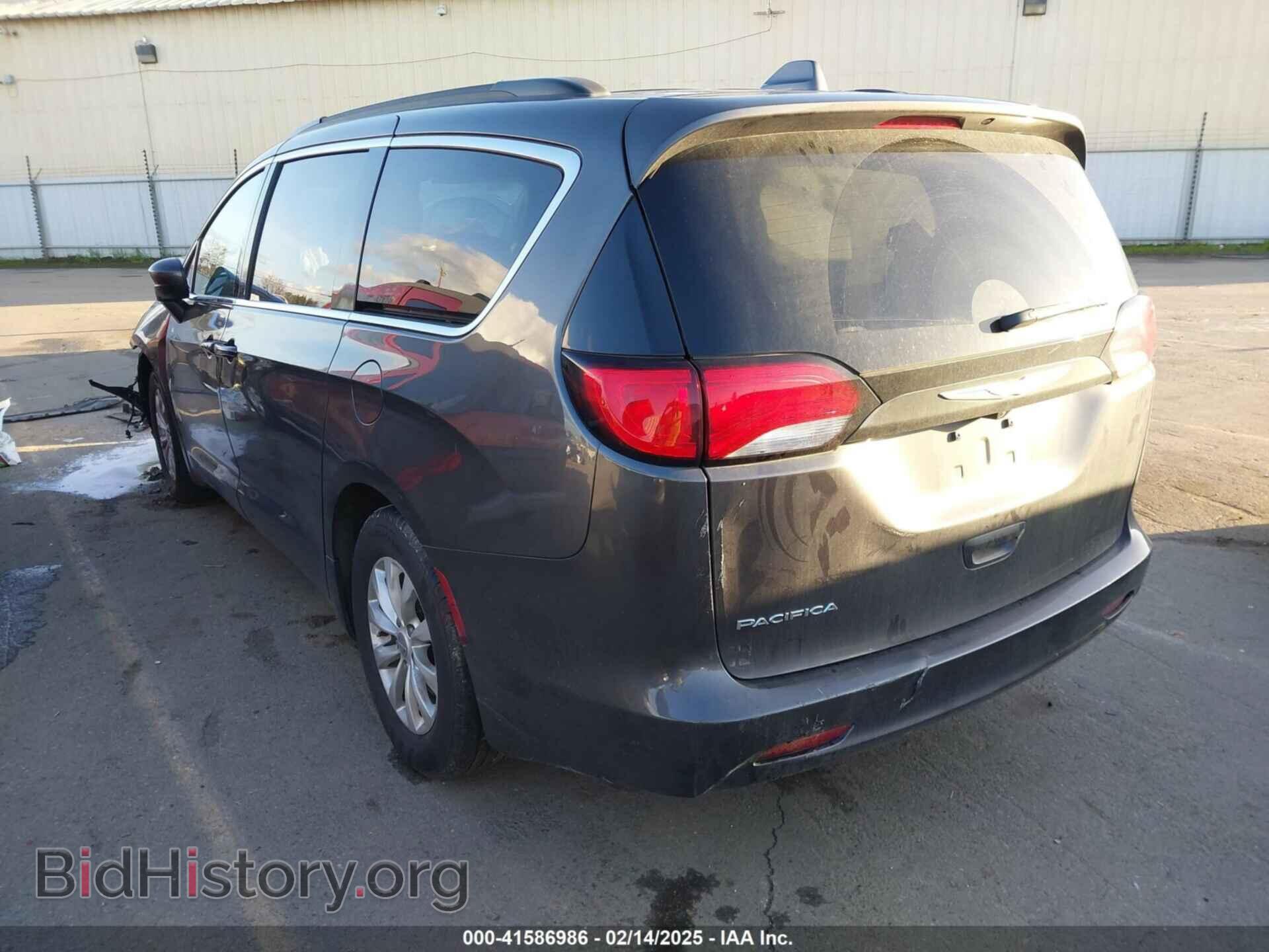 2017 CHRYSLER PACIFICA - VIN: 2C4RC1DG9HR578644 - Фото 3