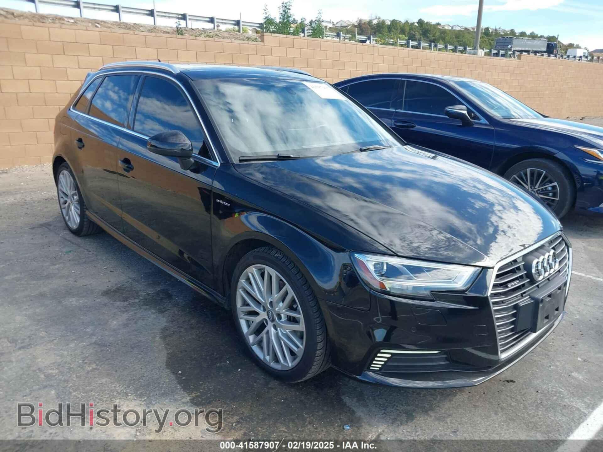 Photo WAUTPBFF6JA065492 - AUDI A3 E-TRON 2018