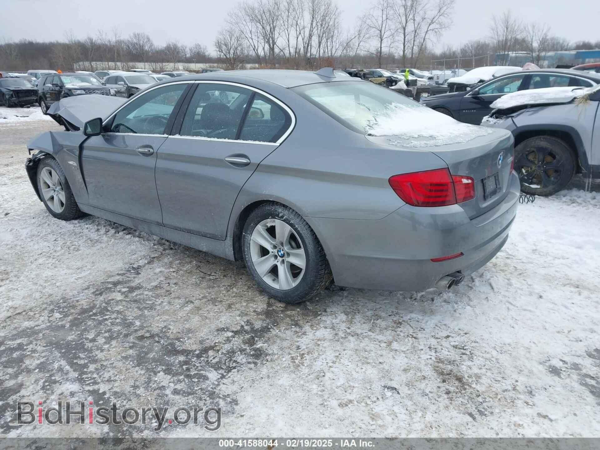 2012 BMW 528I - VIN: WBAXH5C53CDW10206 - Фото 3