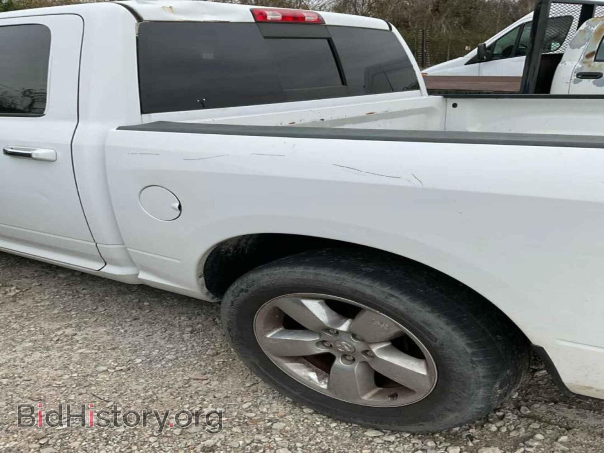 2017 RAM 1500 - VIN: 1C6RR6LT5HS708290 - Photo 2