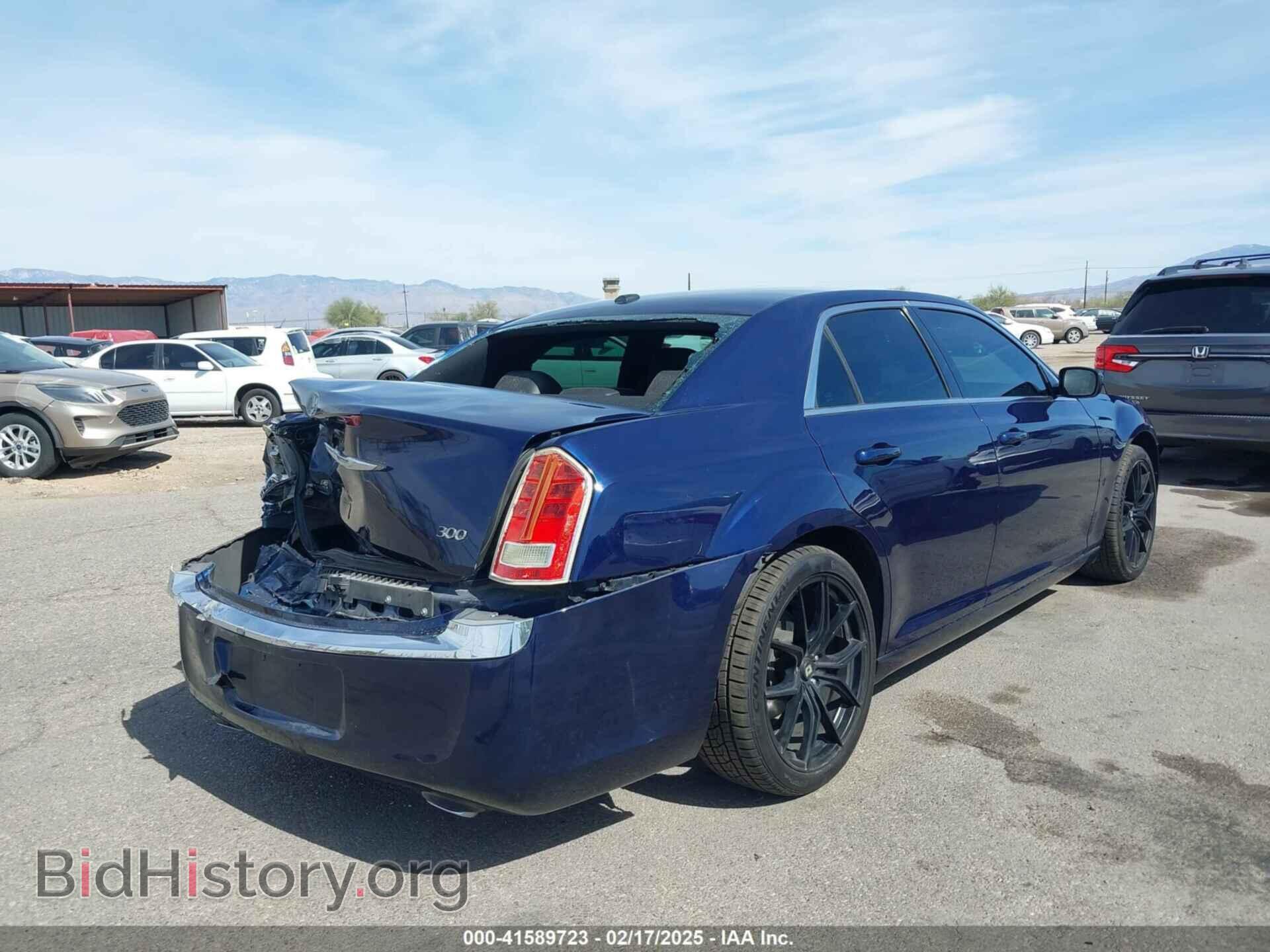 2014 CHRYSLER 300 - VIN: 2C3CCAAG6EH200054 - Фото 4
