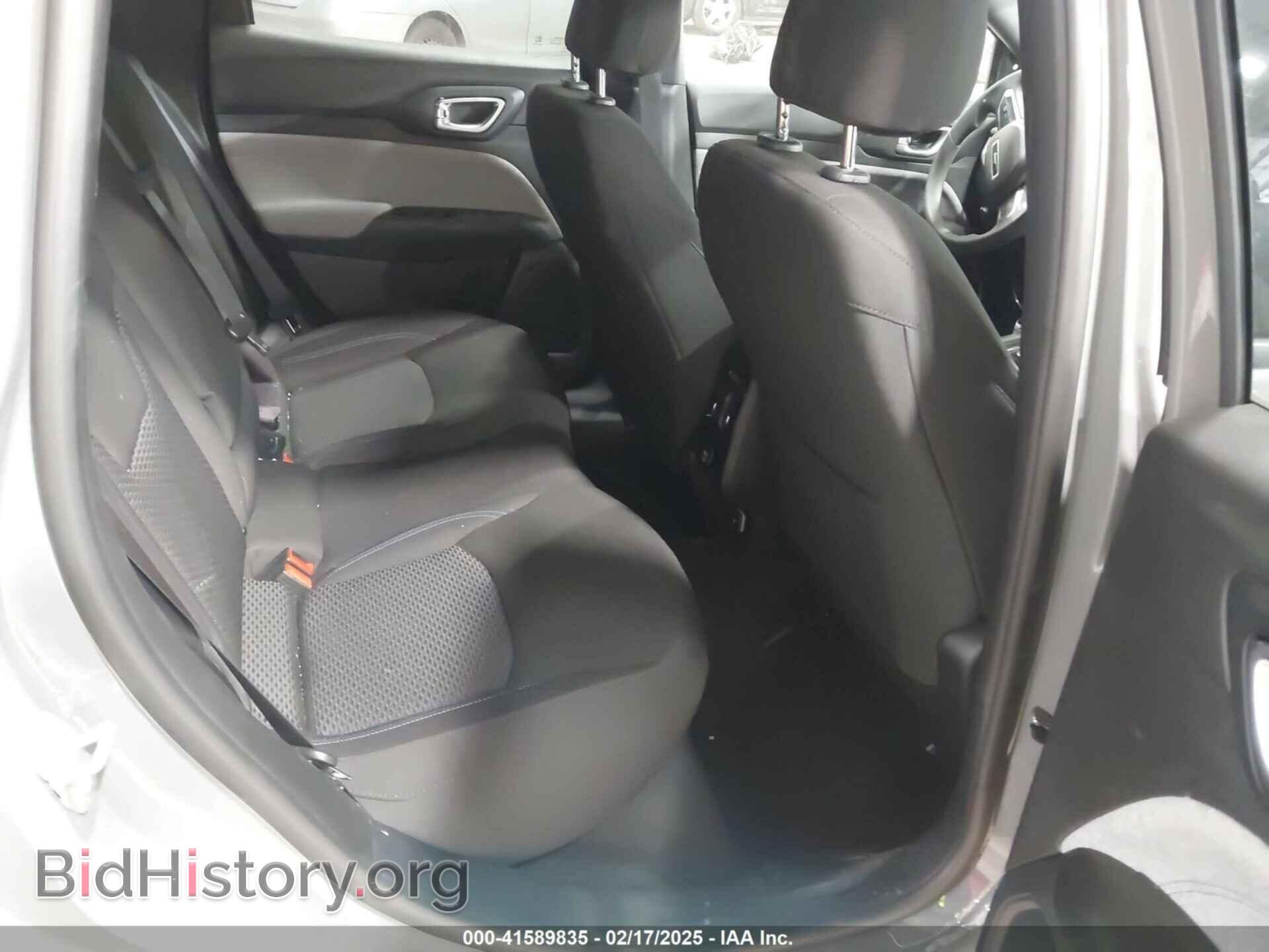 2024 JEEP COMPASS - VIN: 3C4NJDAN8RT580067 - Фото 8