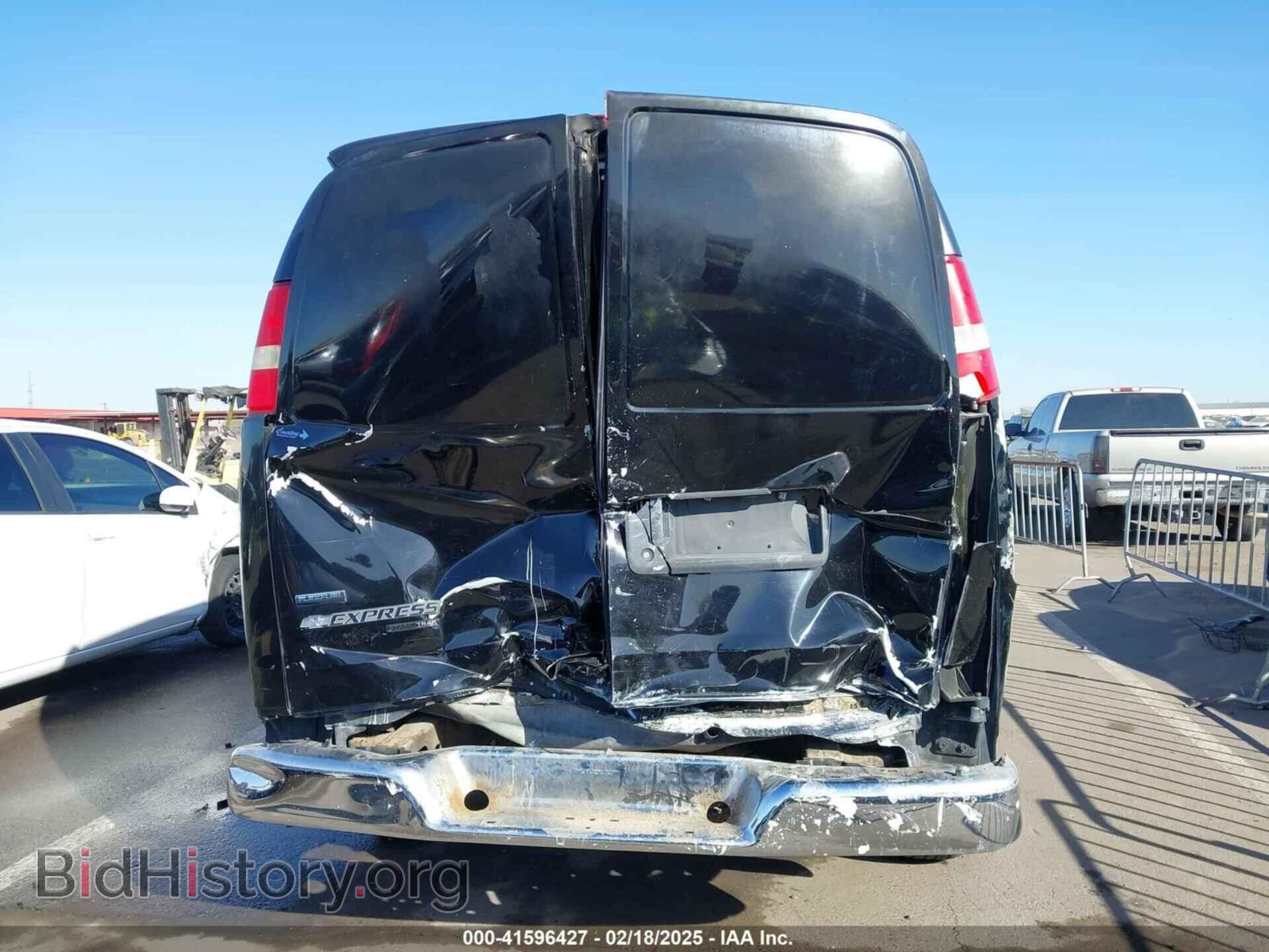 2011 CHEVROLET EXPRESS 2500 - VIN: 1GCWGFCG6B1129567 - Фото 6