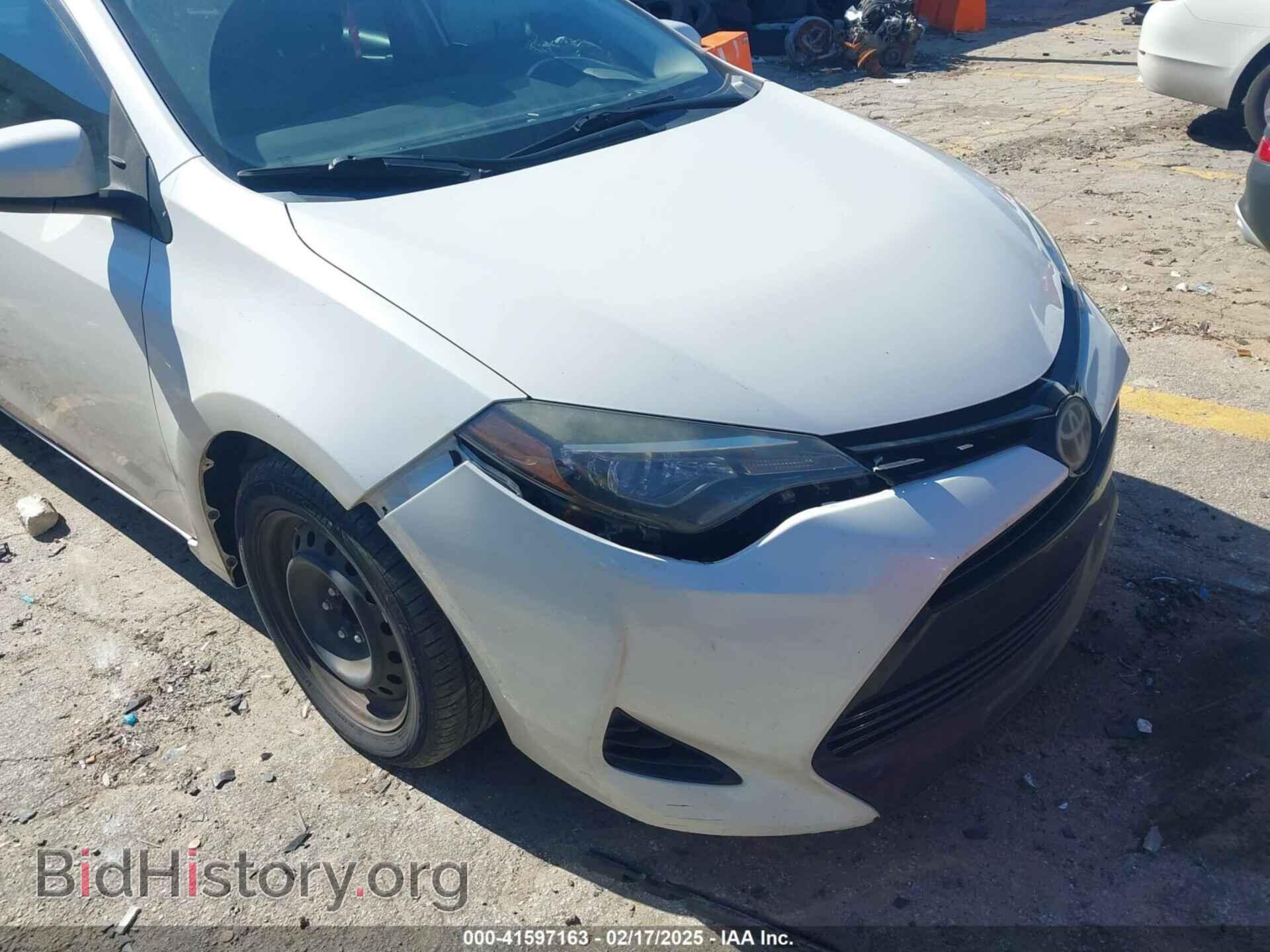 2018 TOYOTA COROLLA - VIN: 5YFBURHEXJP747579 - Фото 17