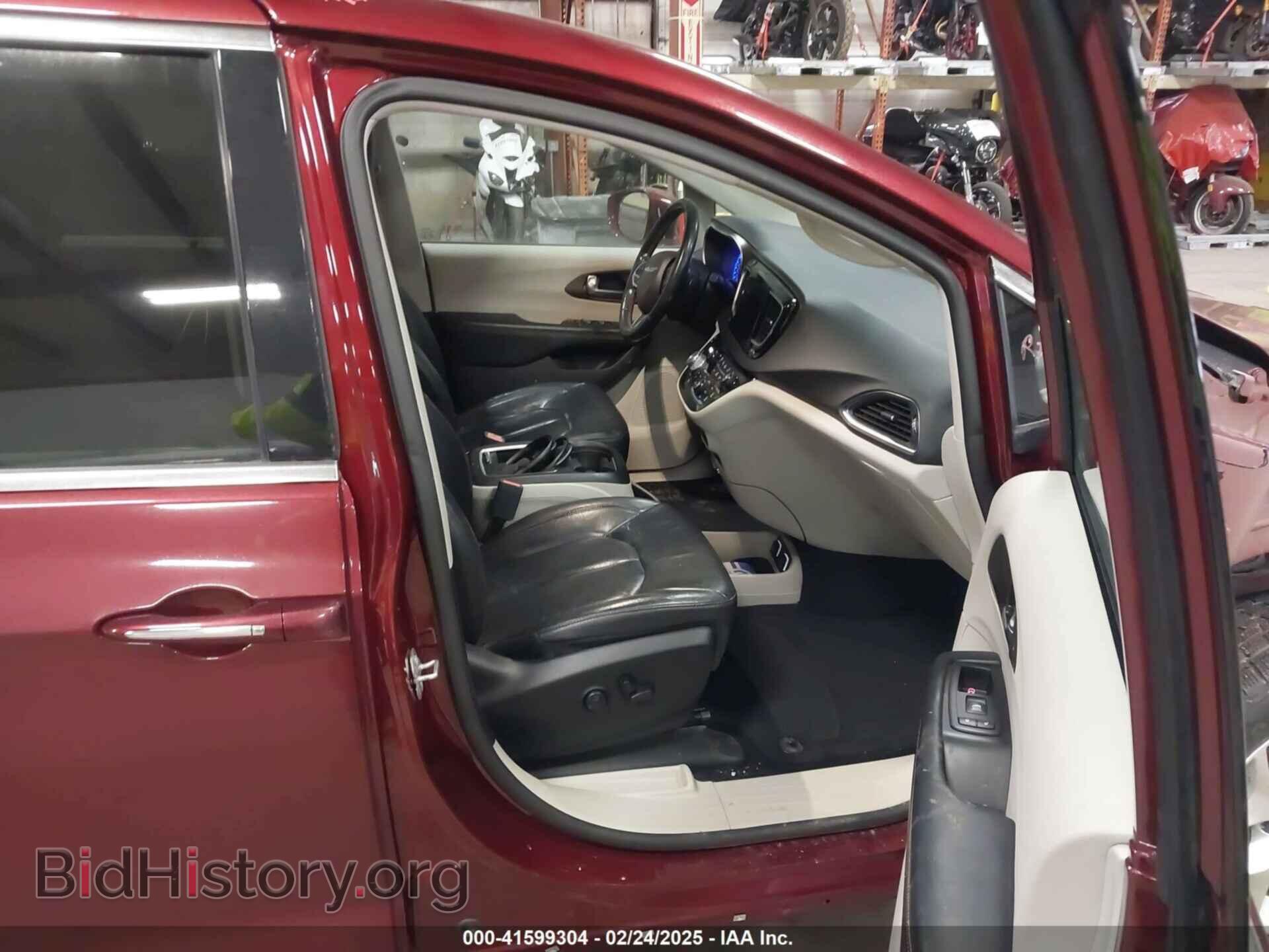 2019 CHRYSLER PACIFICA - VIN: 2C4RC1EG0KR575489 - Photo 5