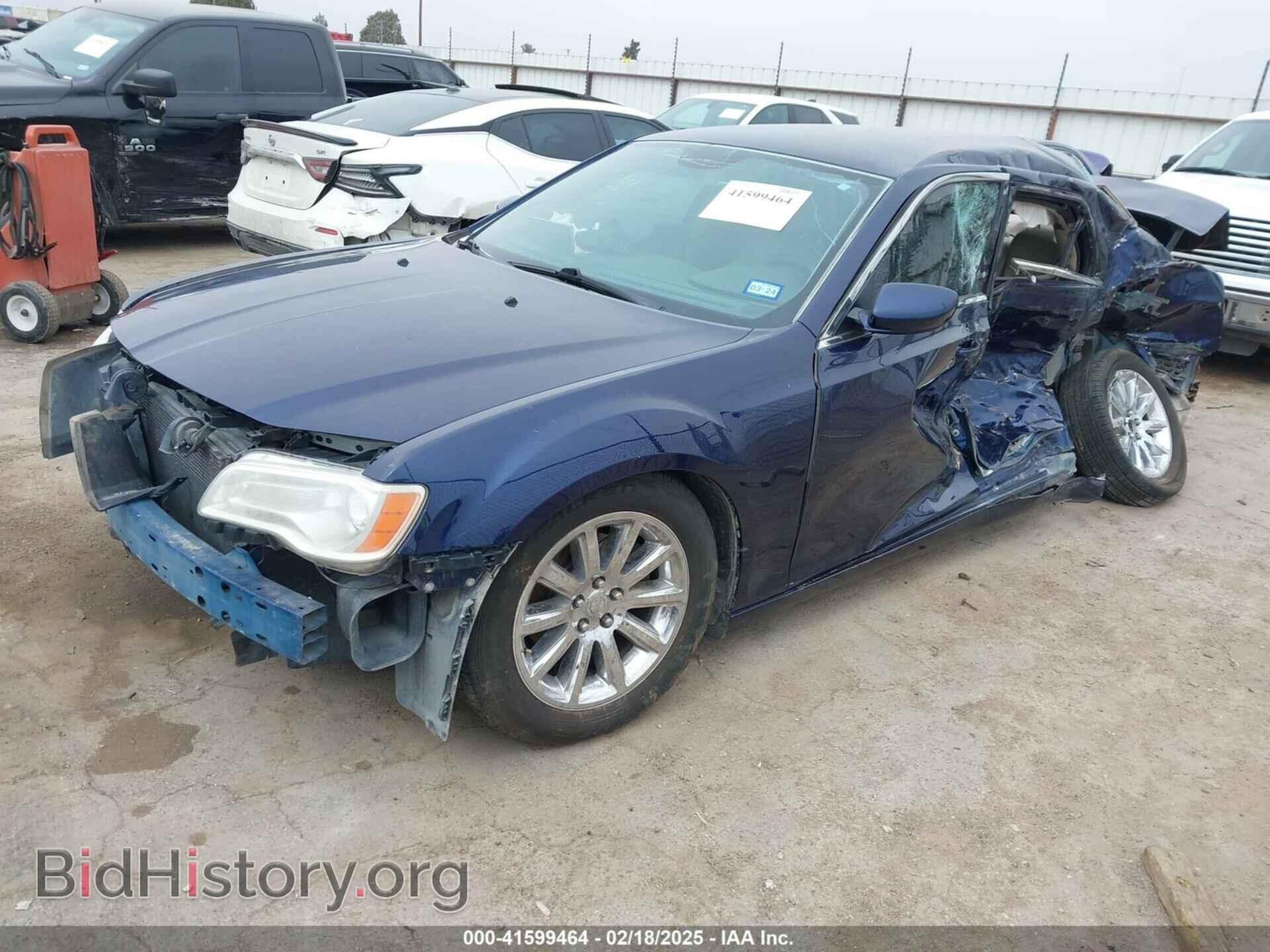 2014 CHRYSLER 300 - VIN: 2C3CCAAG0EH344330 - Фото 2