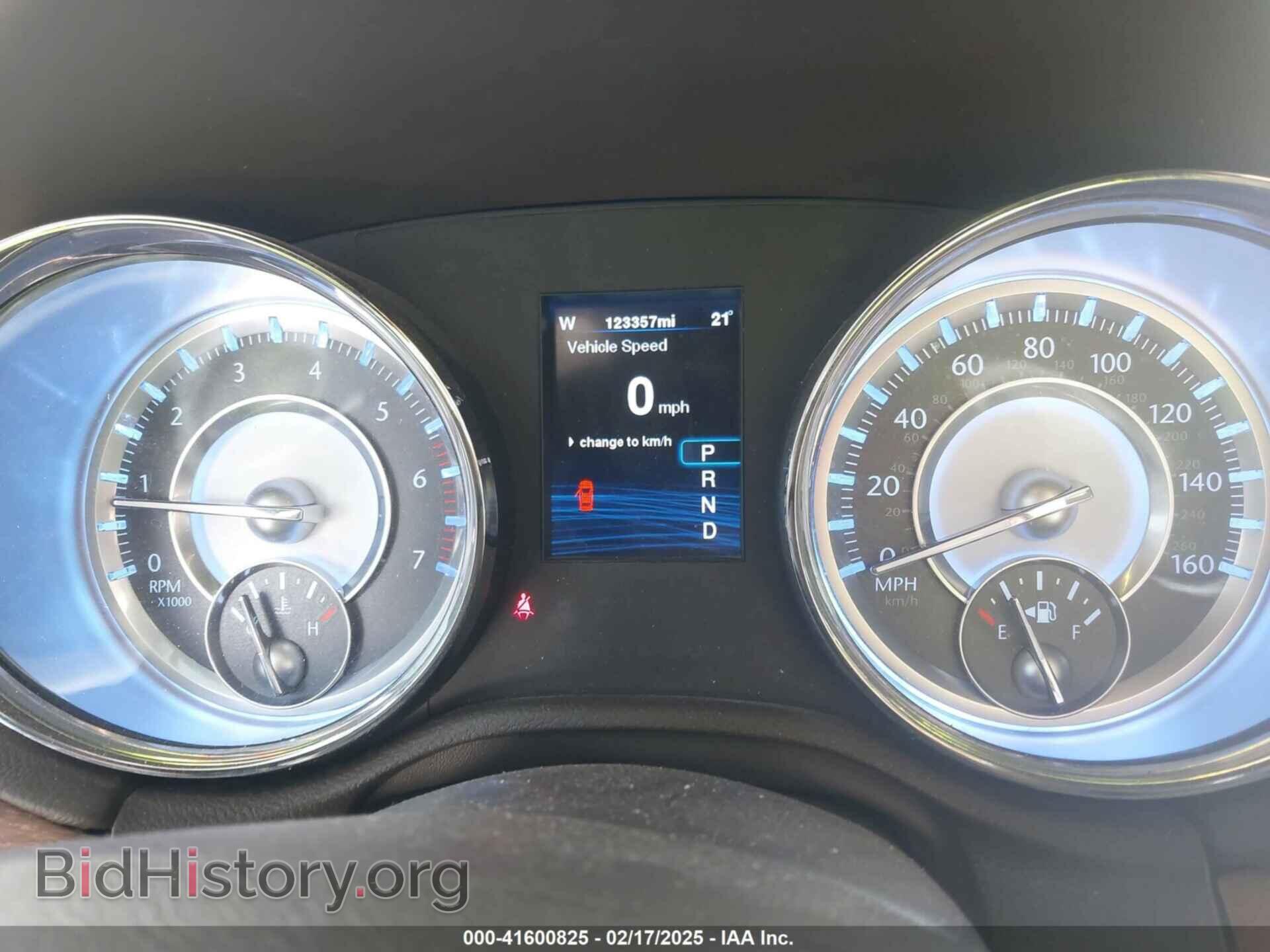 2012 CHRYSLER 300C - VIN: 2C3CCAPT5CH253894 - Фото 7