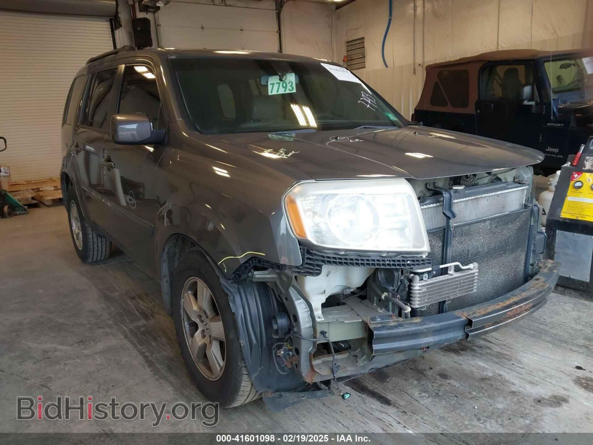 Photo 5FNYF4H65BB024672 - HONDA PILOT 2011