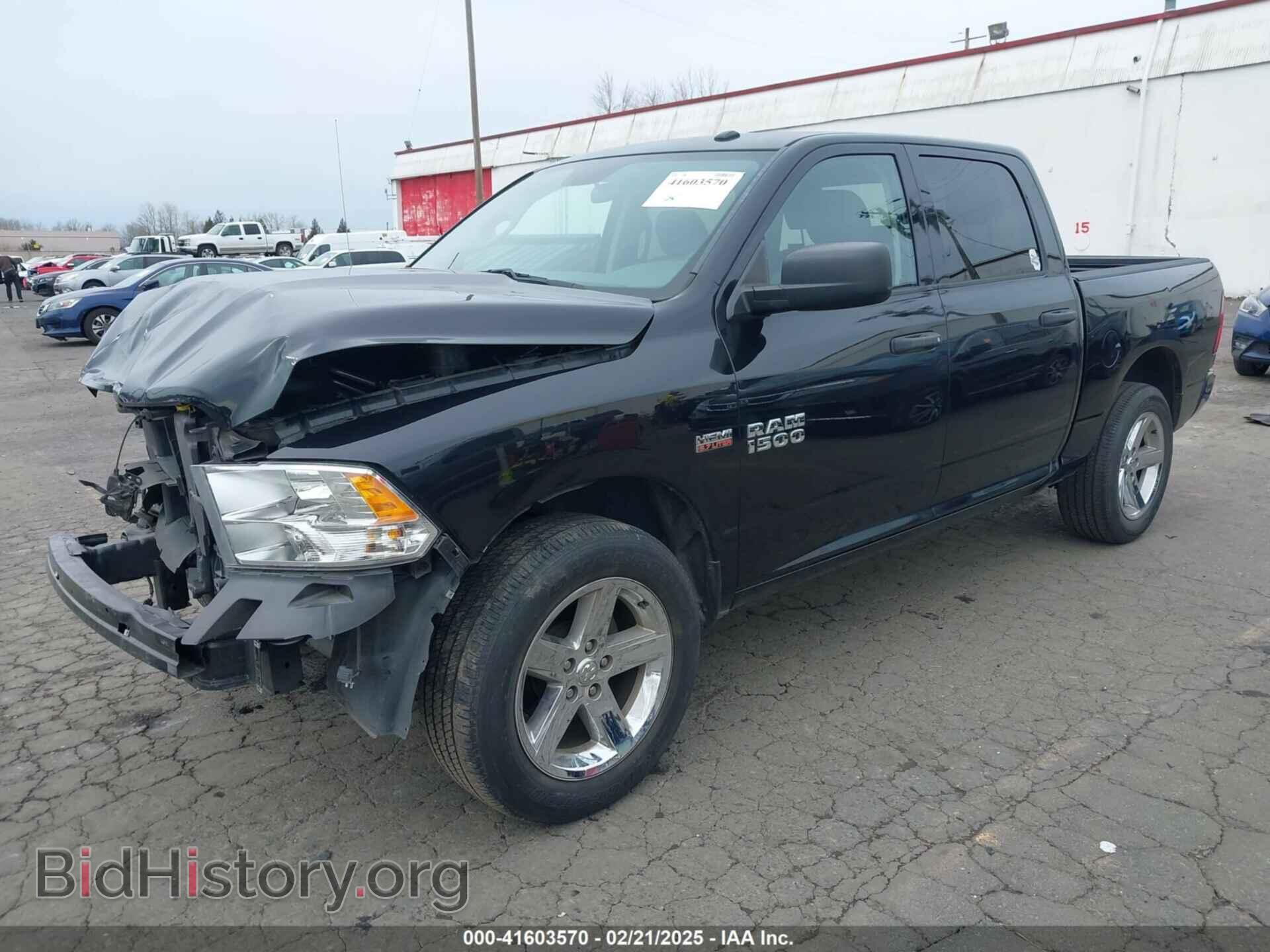 2017 RAM 1500 - VIN: 3C6RR7KT8HG689975 - Фото 2