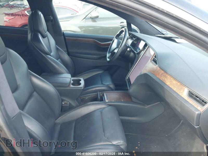 2019 Tesla MODEL X (VIN 5YJXCBE21KF180203) — photo 5 of 18
