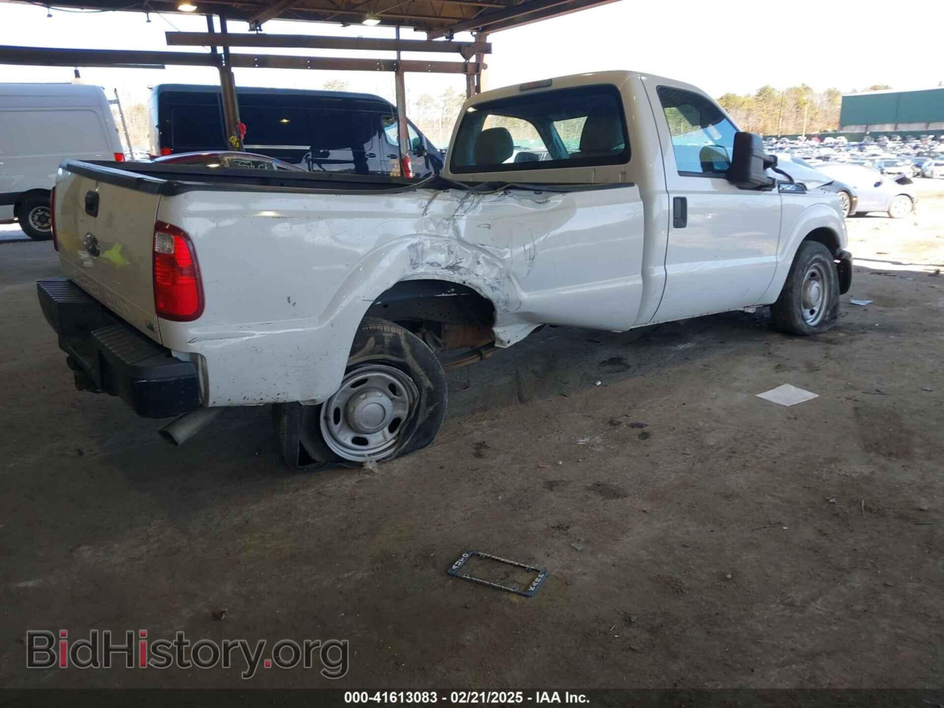 2011 FORD F-250 - VIN: 1FTBF2A60BEA93100 - Фото 4
