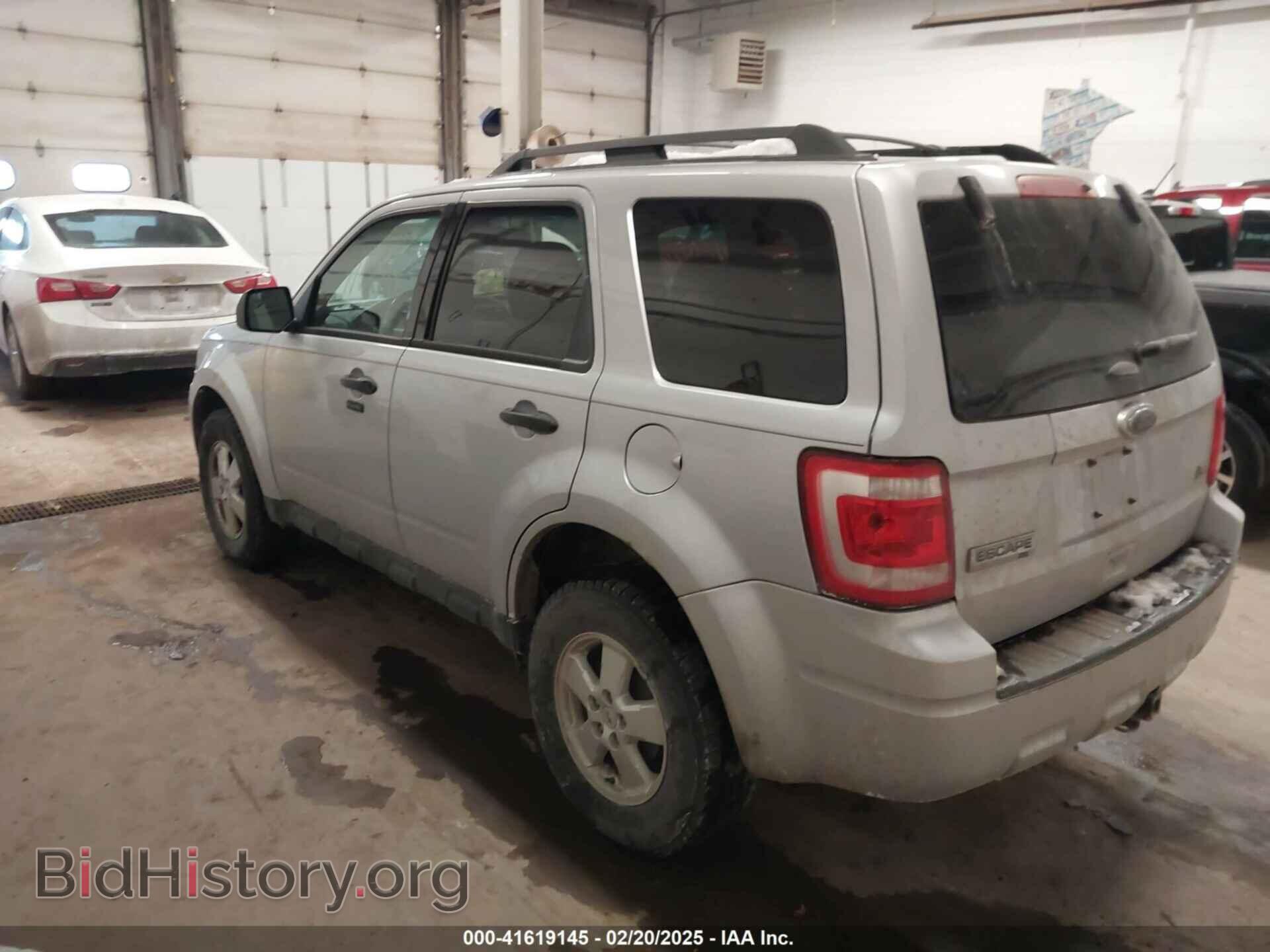 2011 FORD ESCAPE - VIN: 1FMCU0DG2BKC31235 - Фото 3