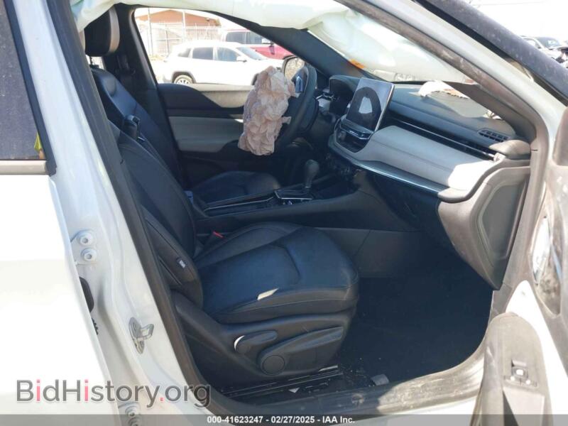 2024 Jeep COMPASS (VIN 3C4NJDCN1RT589349) — photo 5 of 16