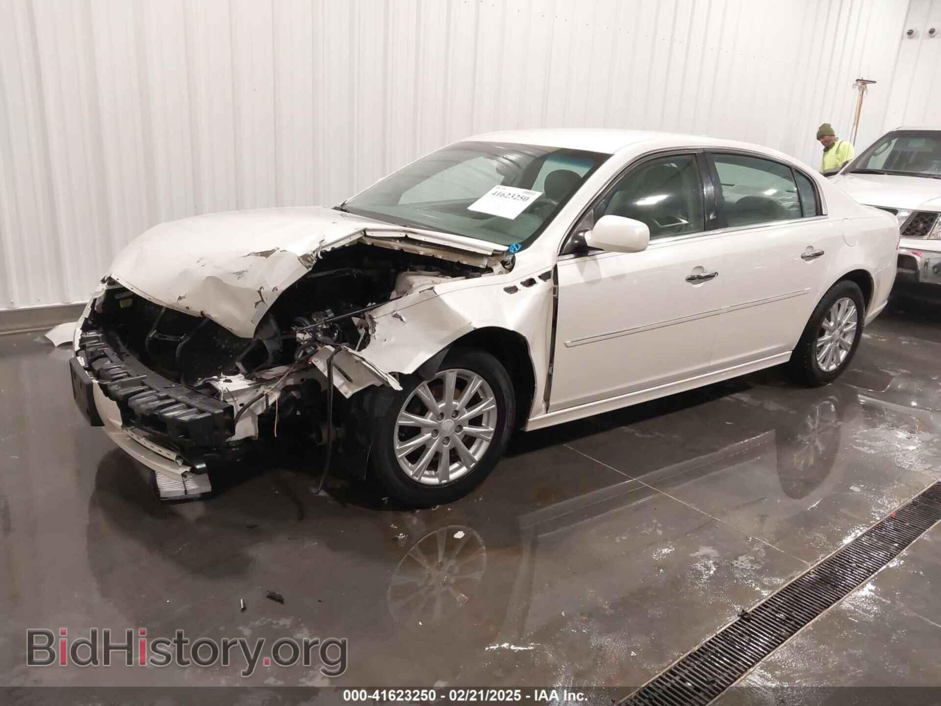 2011 BUICK LUCERNE - VIN: 1G4HC5EMXBU102884 - Фото 2