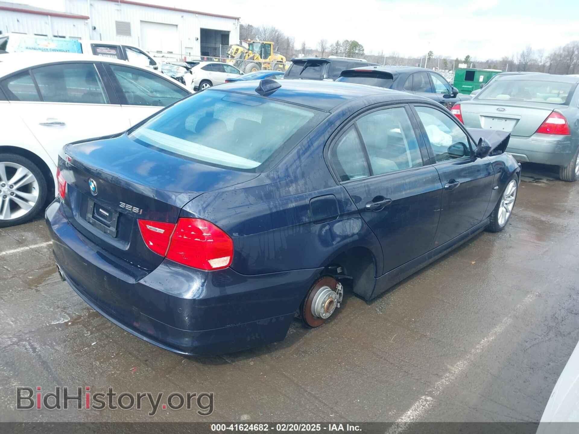 2010 BMW 328I - VIN: WBAPH7C55AE130445 - Фото 4