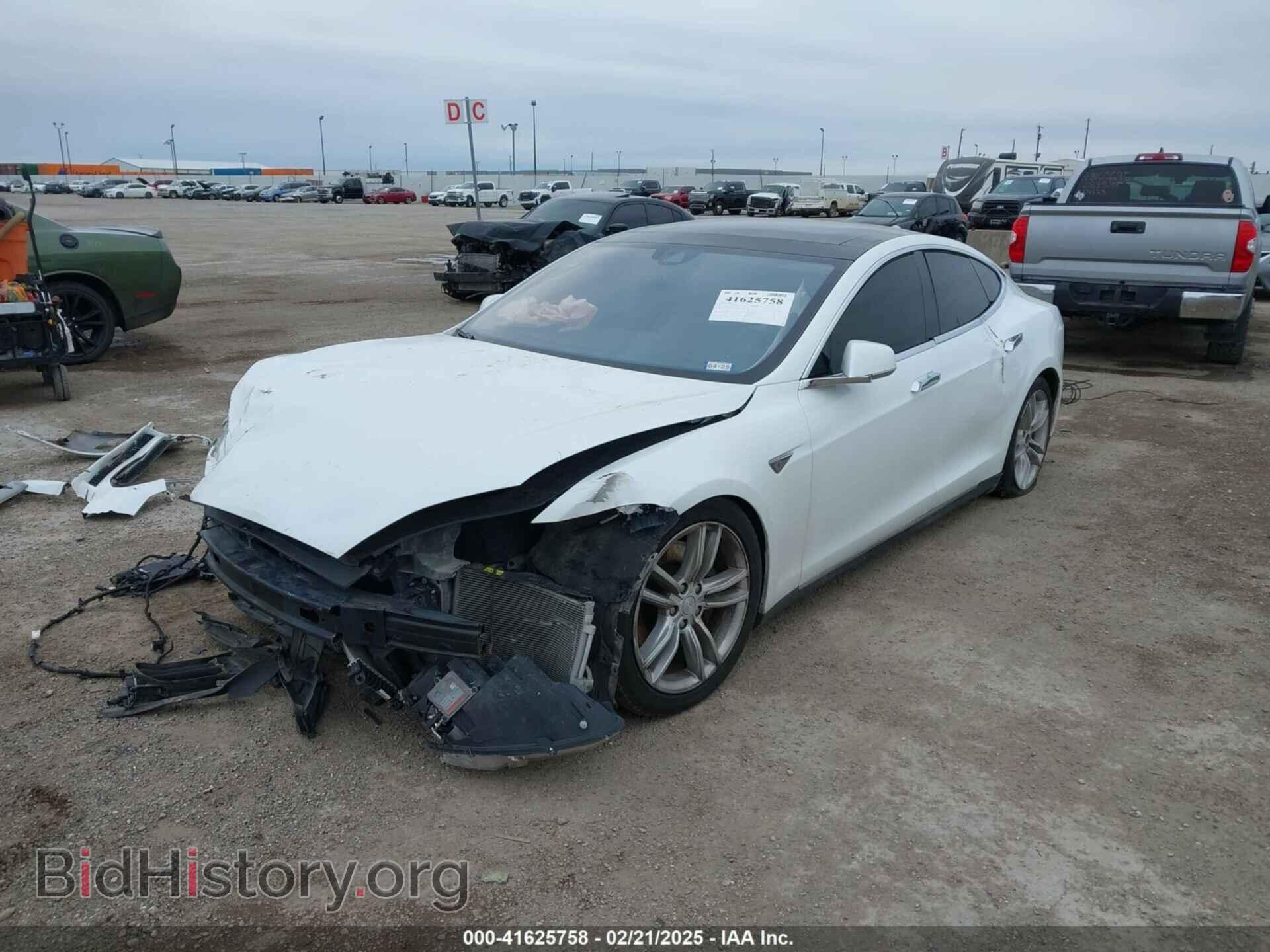 2015 TESLA MODEL S - VIN: 5YJSA1E16FF109621 - Фото 2