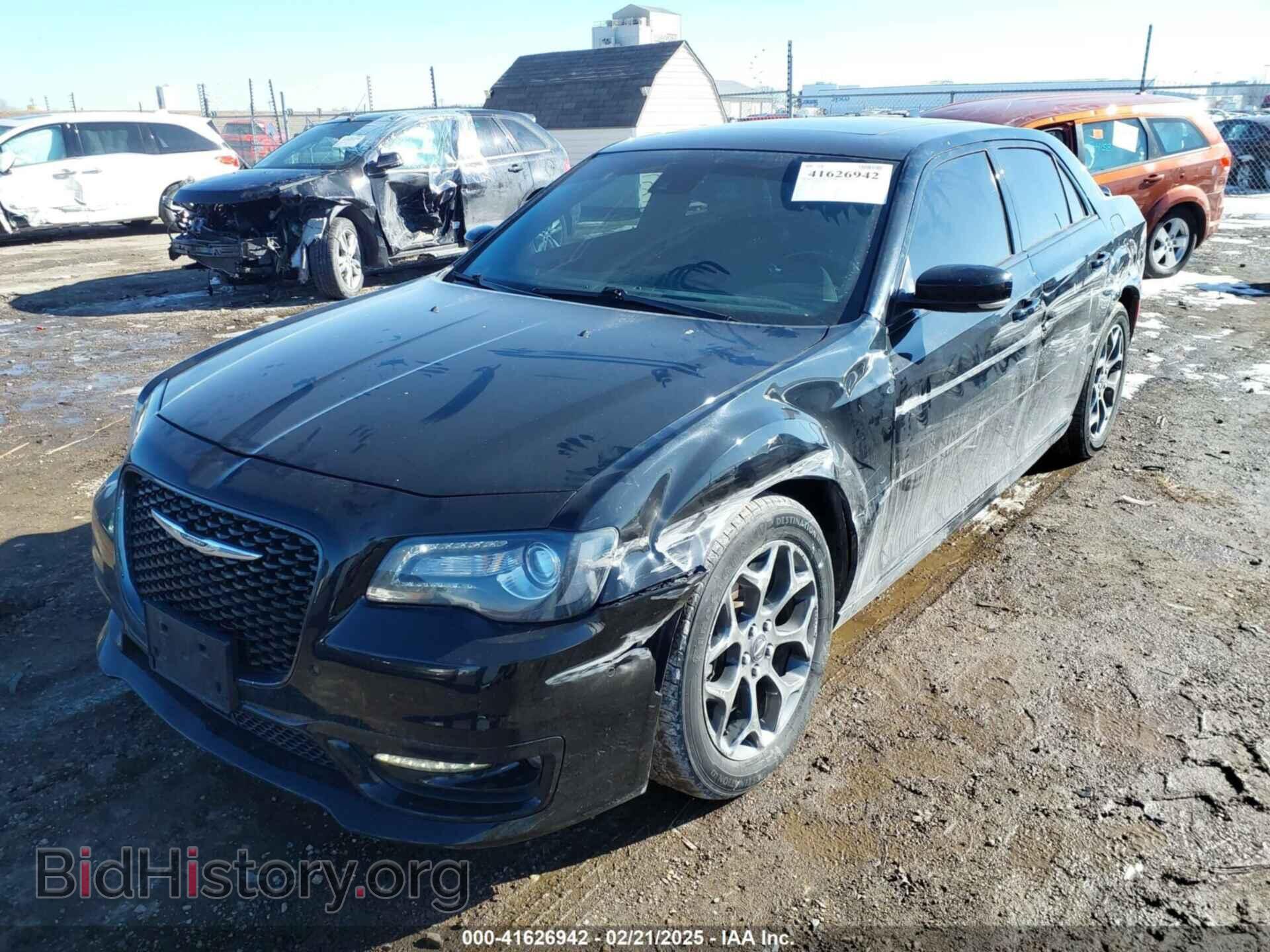 2018 CHRYSLER 300 - VIN: 2C3CCAGG7JH302352 - Фото 2