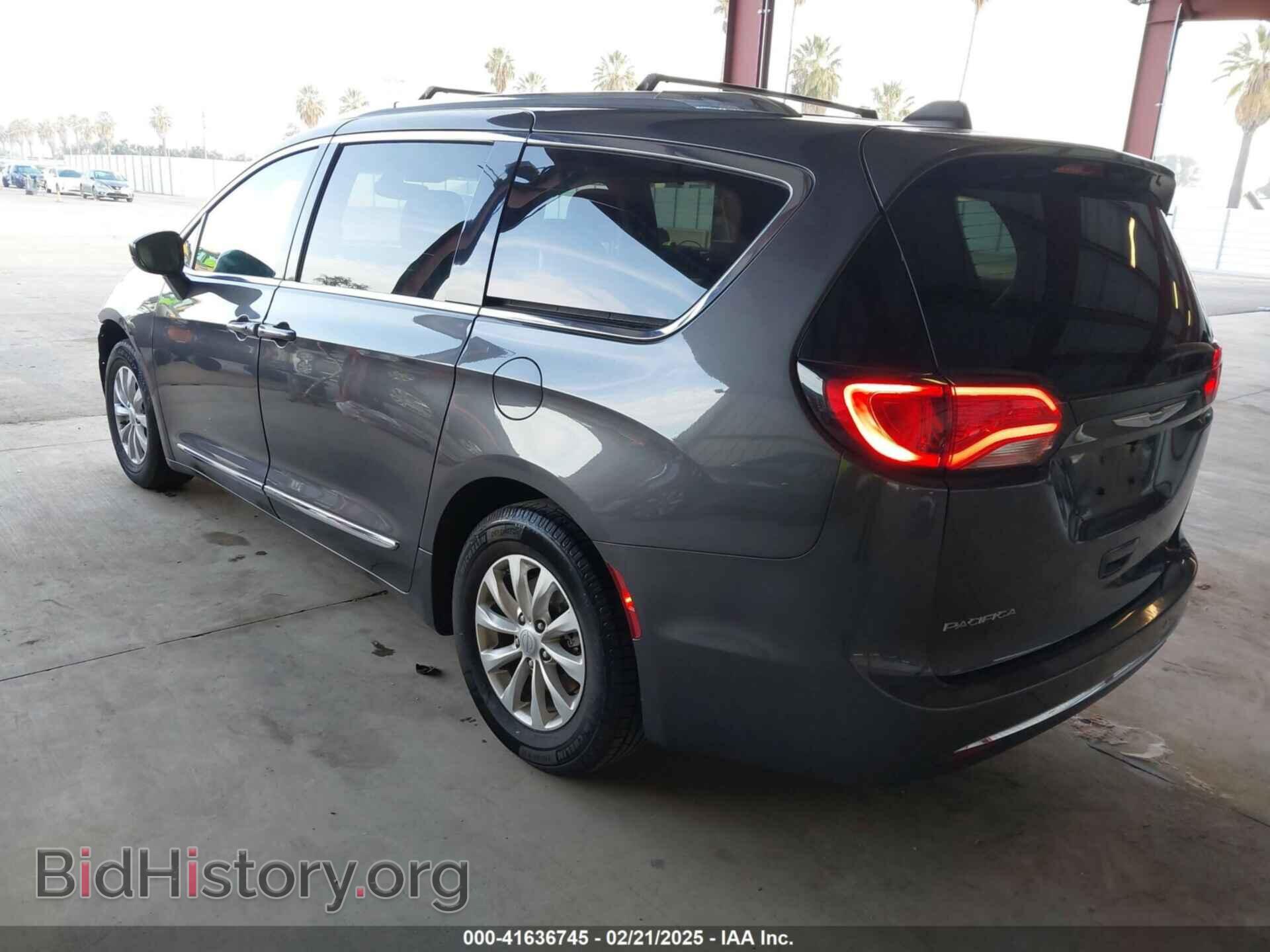 2019 CHRYSLER PACIFICA - VIN: 2C4RC1BG7KR657272 - Фото 3