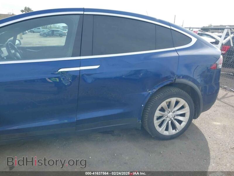 2016 Tesla MODEL X (VIN 5YJXCAE29GF015890) — photo 6 of 18