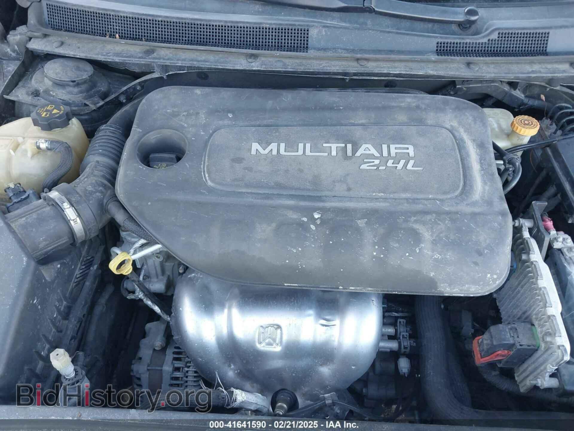 2016 CHRYSLER 200 - VIN: 1C3CCCBB6GN100352 - Фото 10