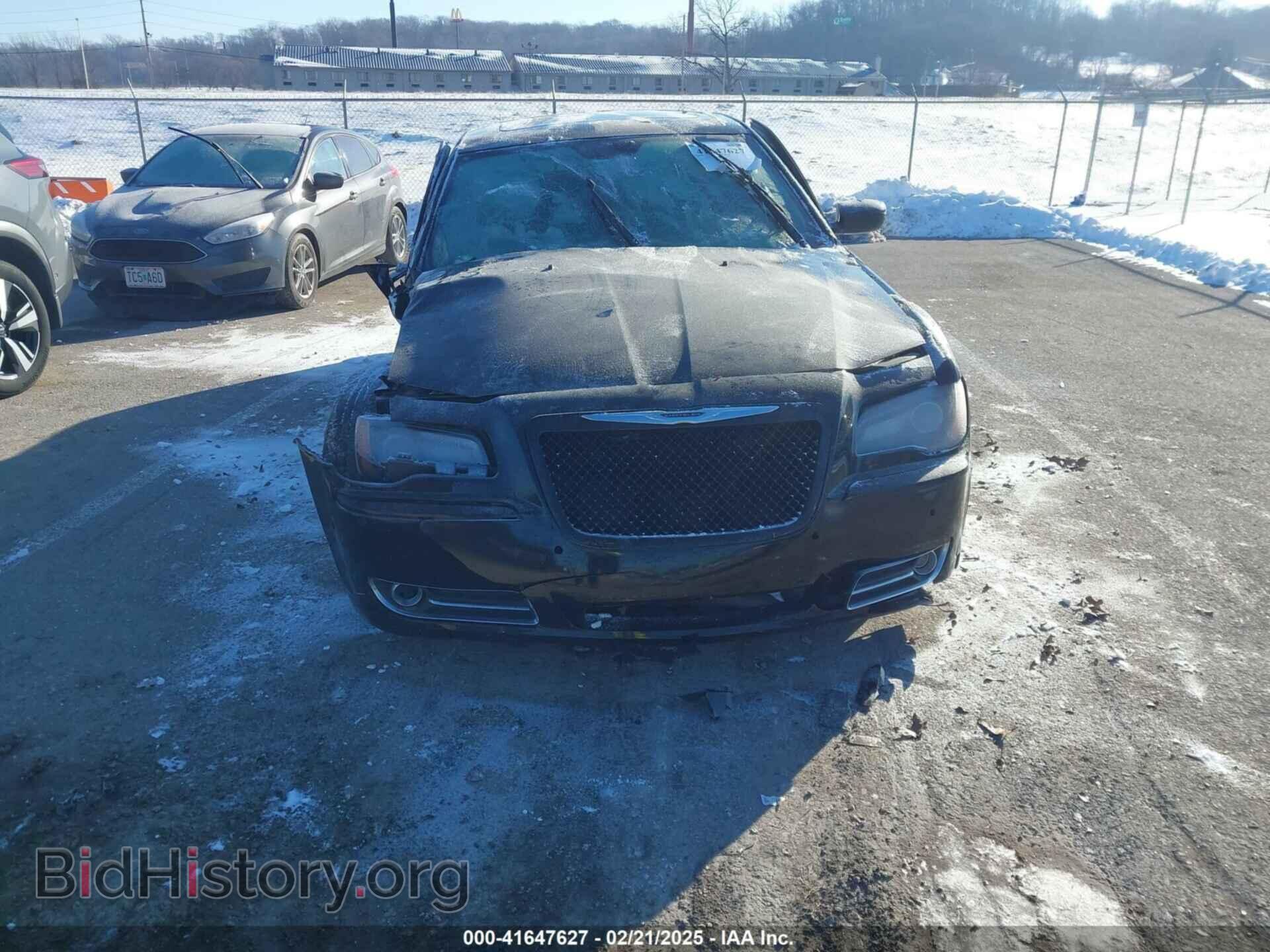 2014 CHRYSLER 300 - VIN: 2C3CCABG5EH355631 - Фото 12
