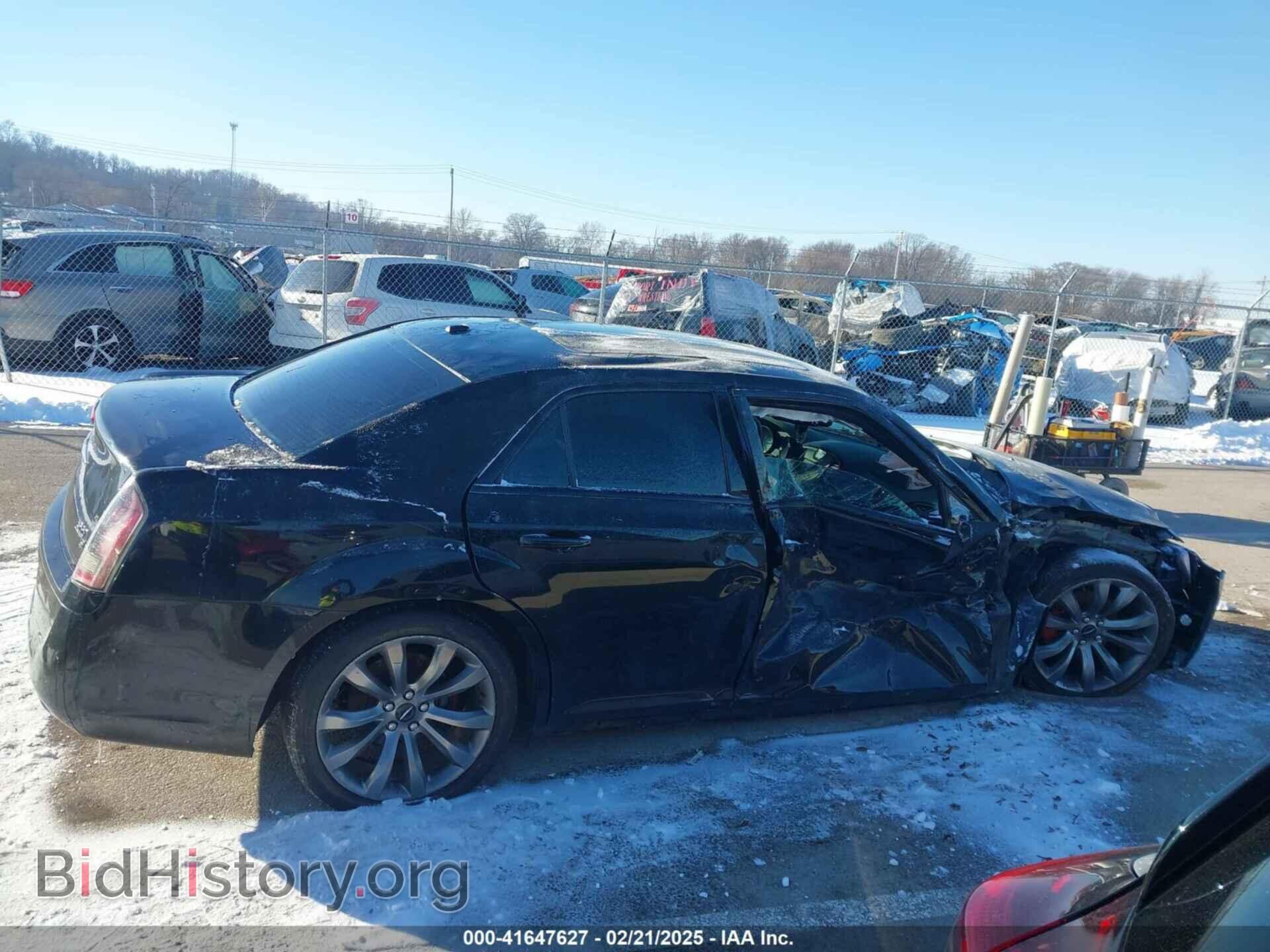 2014 CHRYSLER 300 - VIN: 2C3CCABG5EH355631 - Фото 13