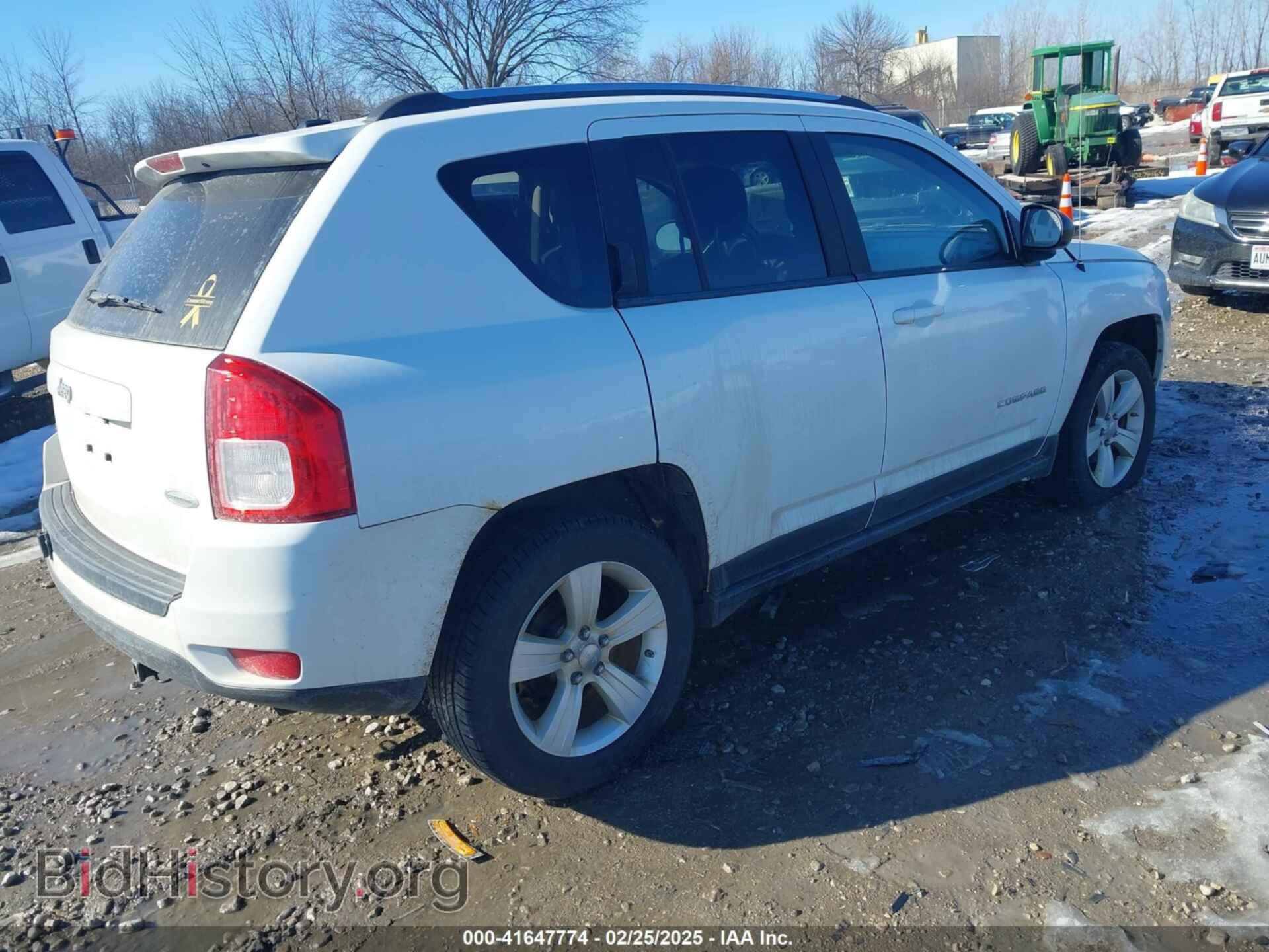 2011 JEEP COMPASS - VIN: 1J4NF1FB0BD188902 - Photo 4