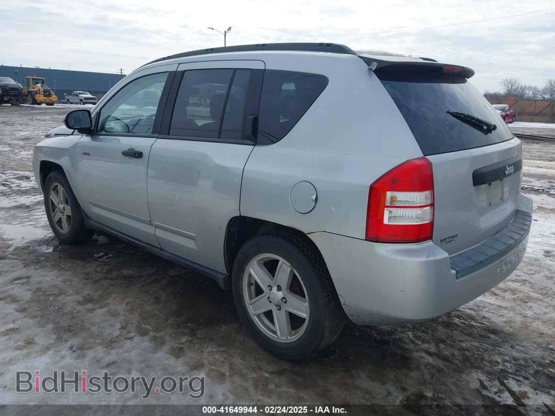 2009 JEEP COMPASS - VIN: 1J4FT47B39D123520 - Фото 3