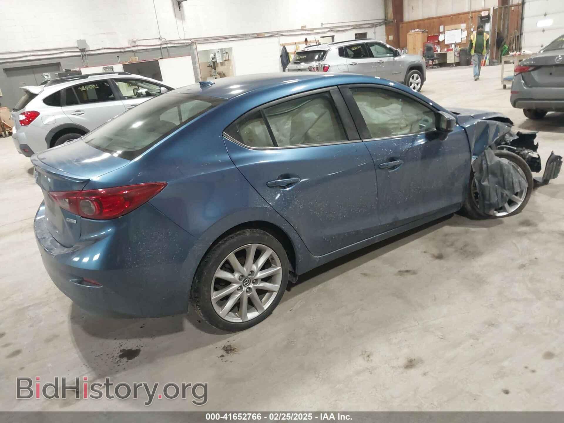 2017 MAZDA MAZDA3 - VIN: 3MZBN1V77HM113990 - Фото 4