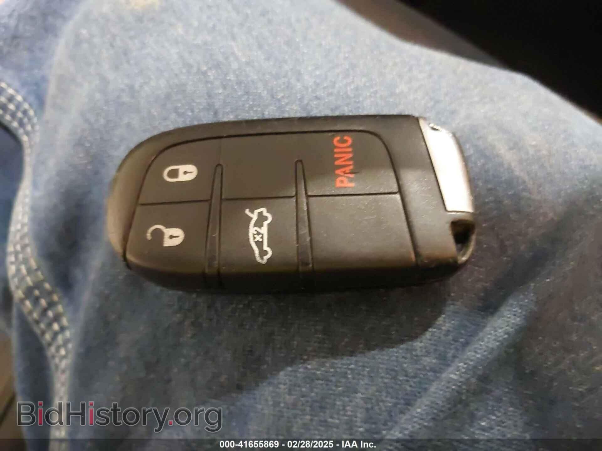 2015 CHRYSLER 200 - VIN: 1C3CCCAB1FN604050 - Фото 11