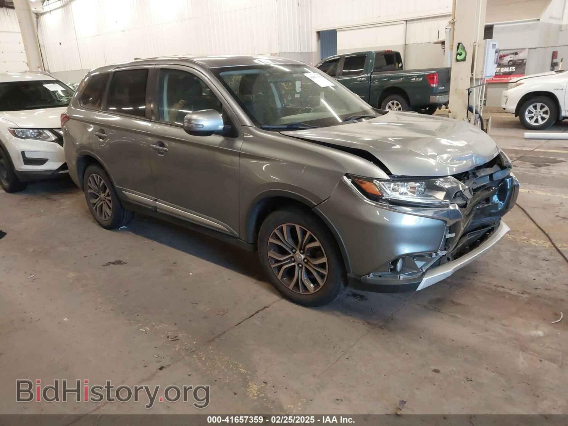 Фотография JA4AD3A33HZ043705 - MITSUBISHI OUTLANDER 2017