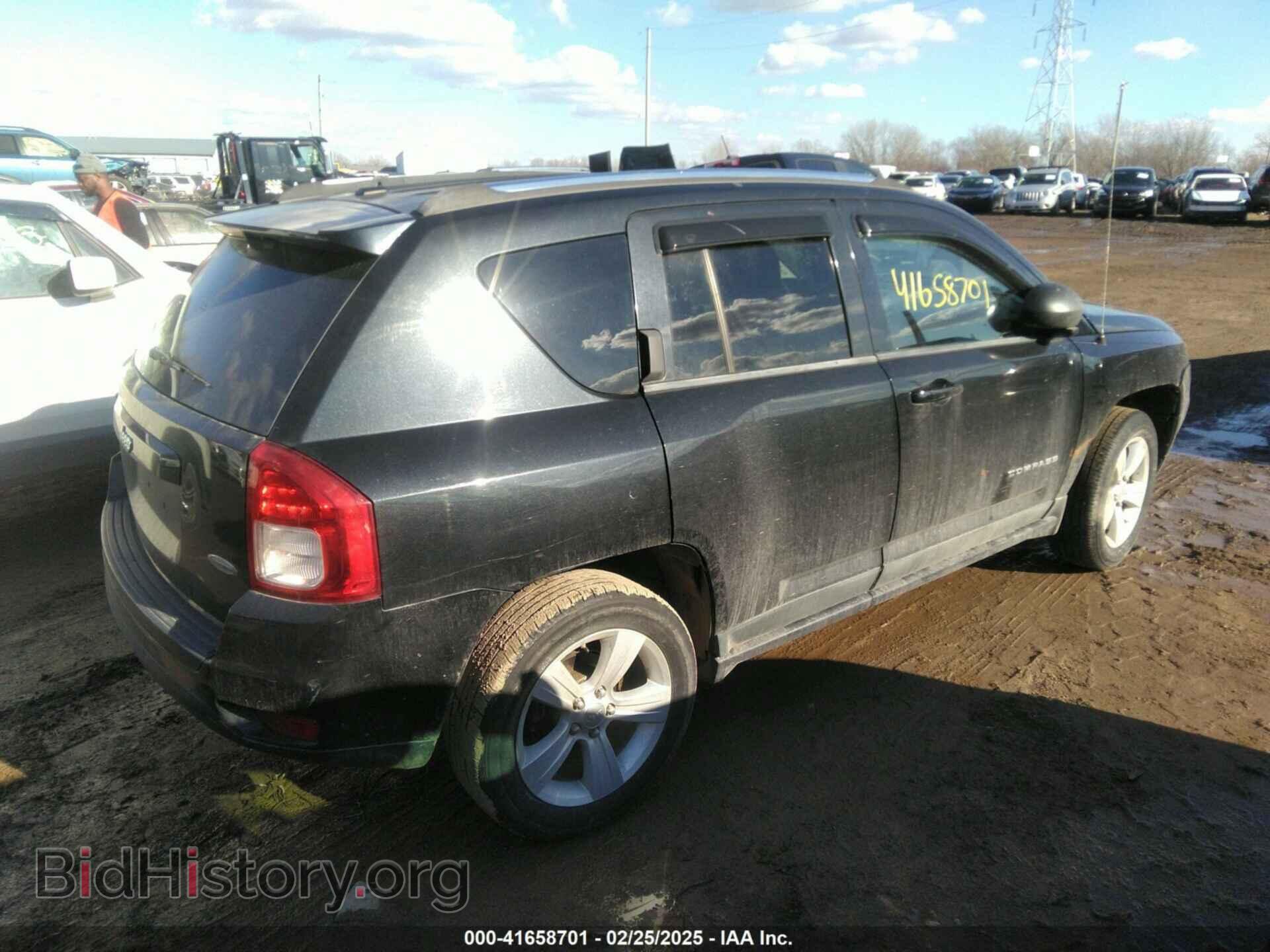 2011 JEEP COMPASS - VIN: 1J4NF1FB8BD159017 - Photo 4