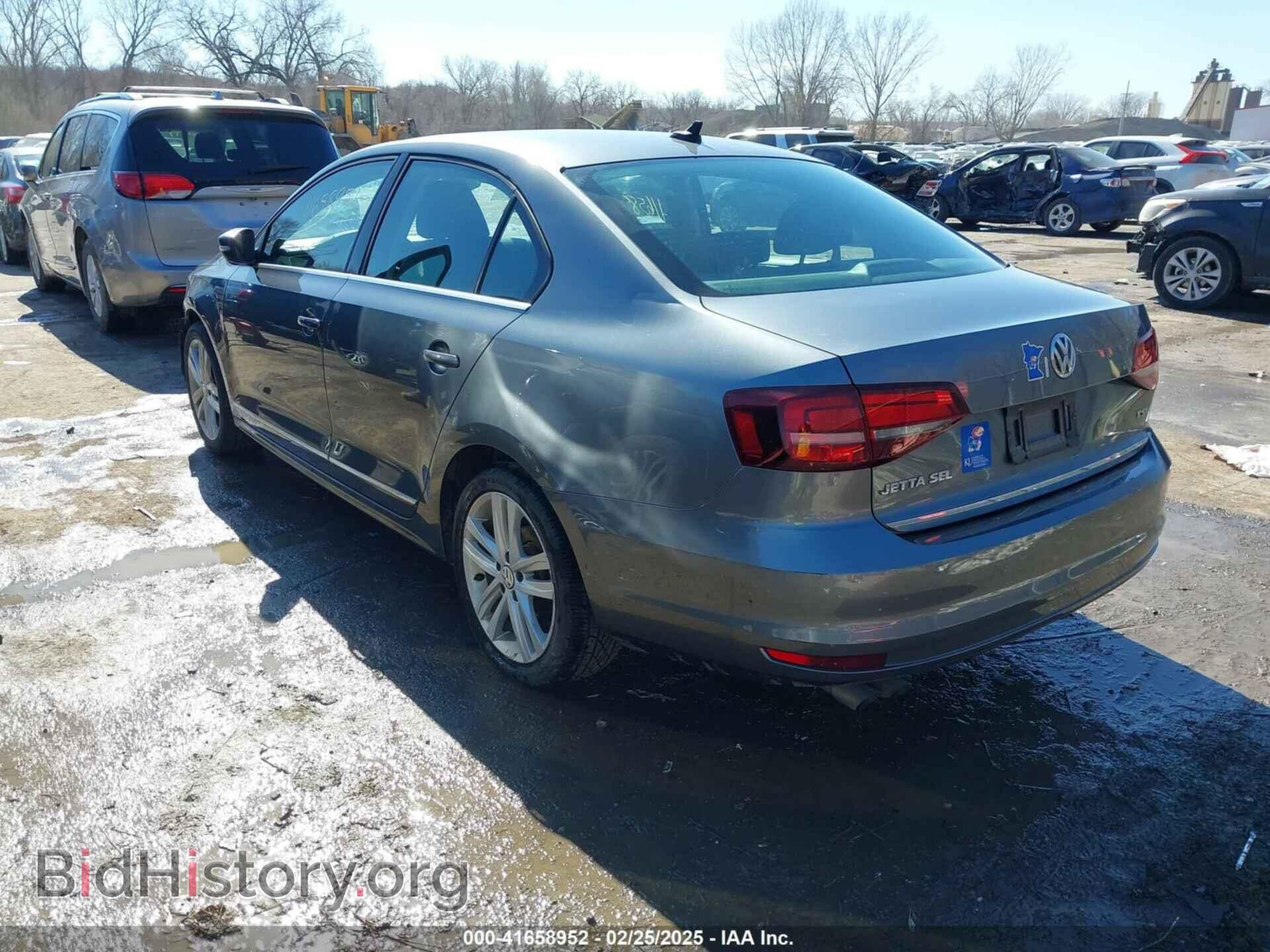 2017 VOLKSWAGEN JETTA - VIN: 3VWL17AJ4HM399110 - Фото 3