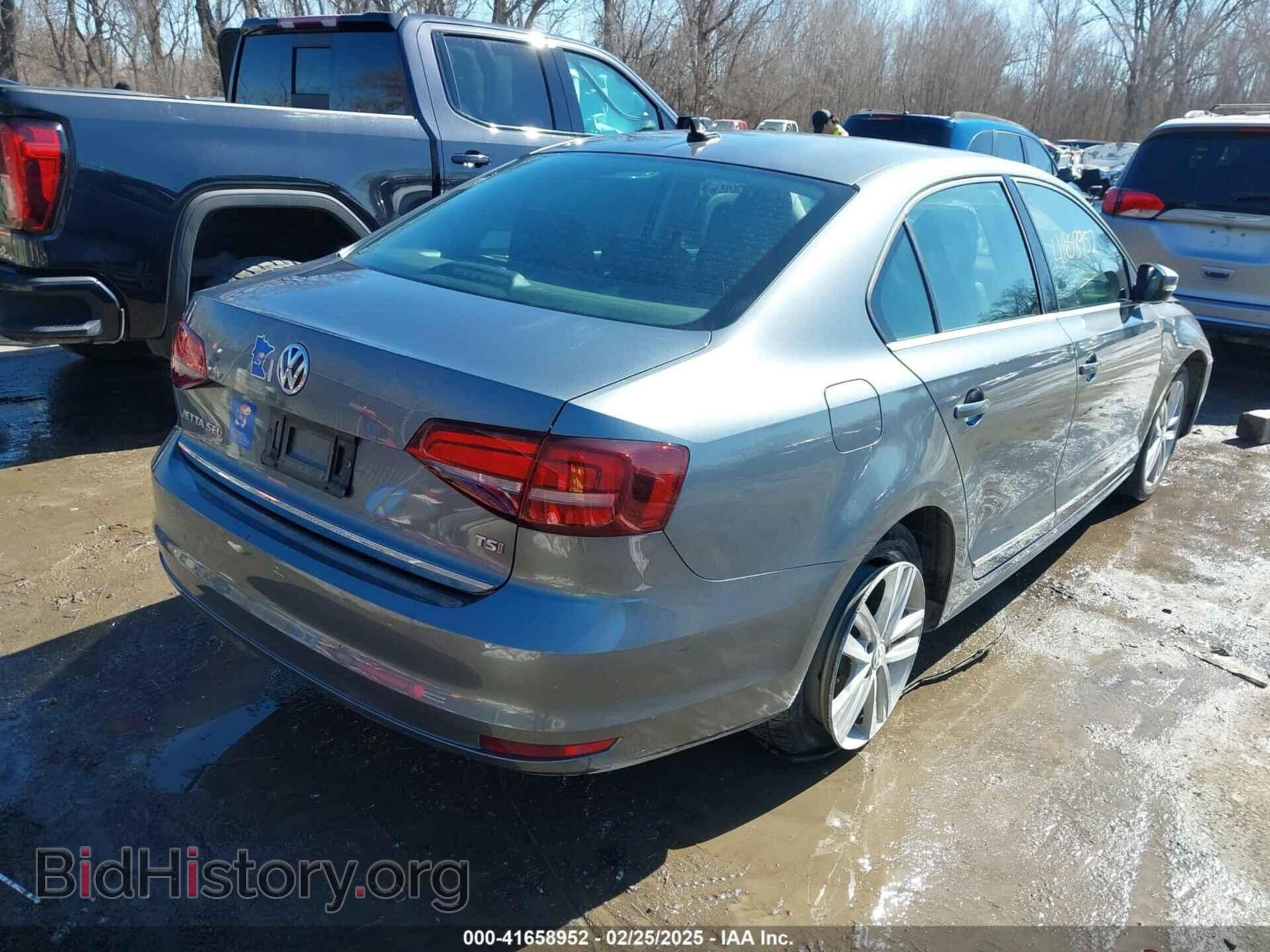 2017 VOLKSWAGEN JETTA - VIN: 3VWL17AJ4HM399110 - Фото 4