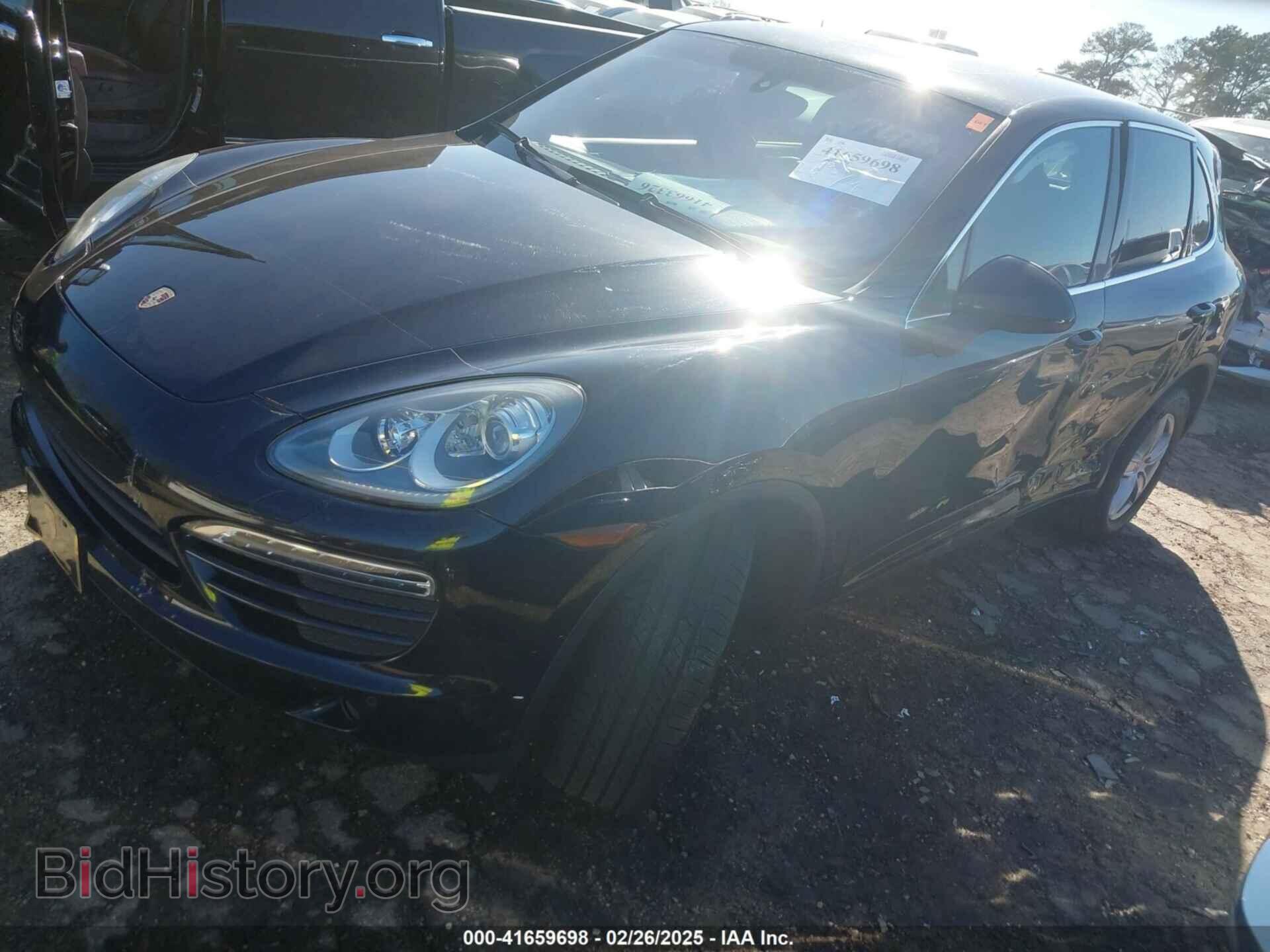 2011 PORSCHE CAYENNE - VIN: WP1AA2A21BLA03731 - Photo 2