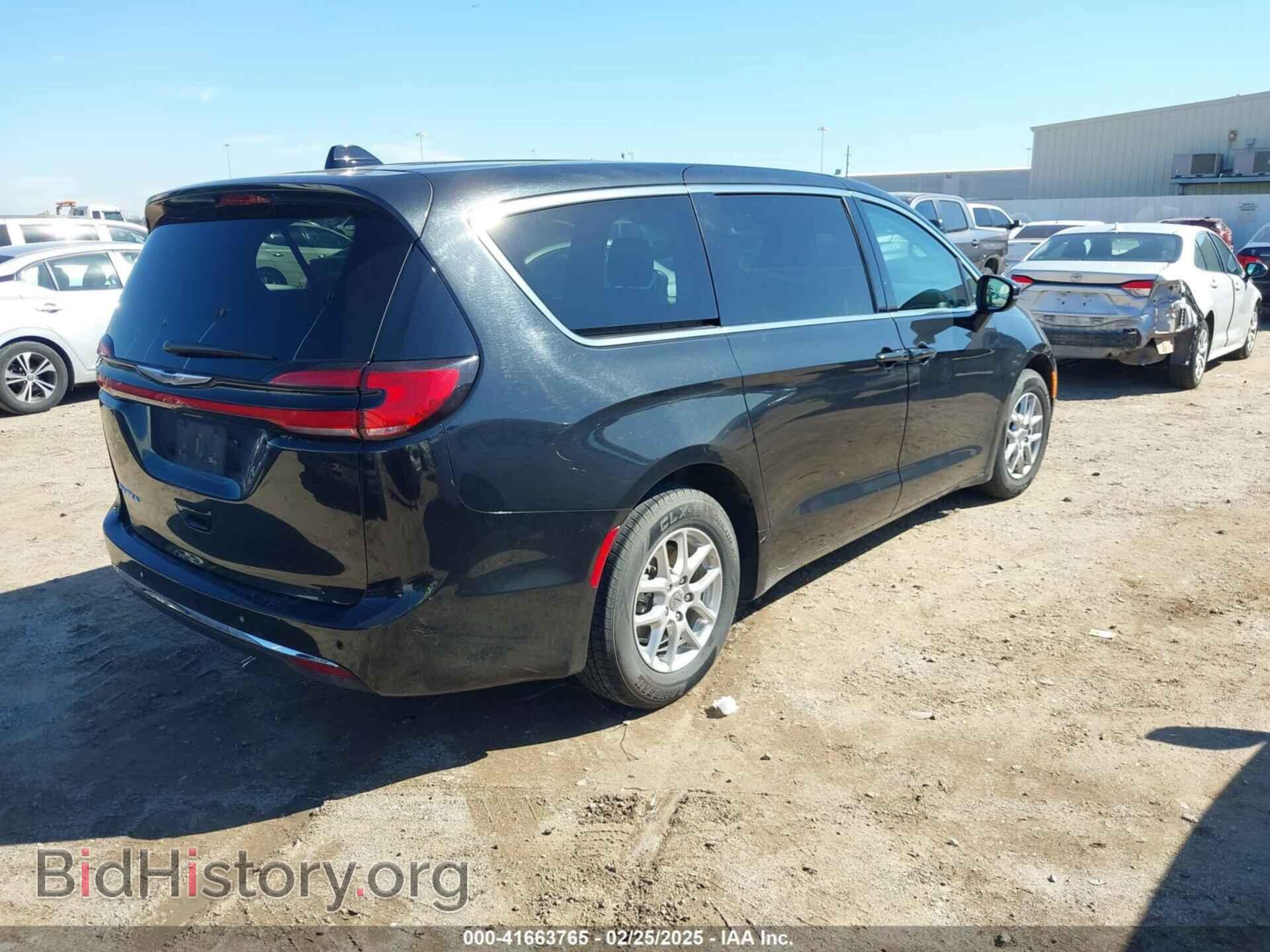 2023 CHRYSLER PACIFICA - VIN: 2C4RC1BG9PR567404 - Photo 4