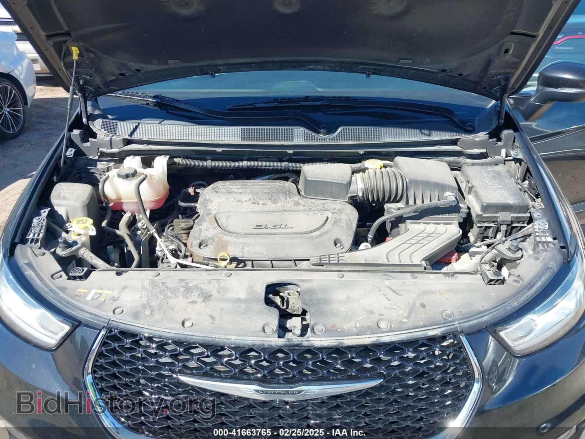 2023 CHRYSLER PACIFICA - VIN: 2C4RC1BG9PR567404 - Photo 10