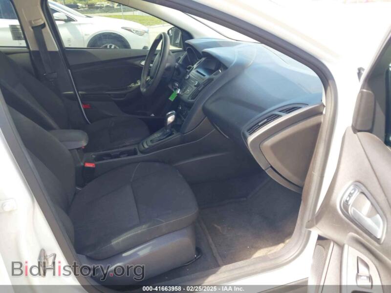 2015 Ford FOCUS (VIN 1FADP3K21FL328618) — фото 5 из 11