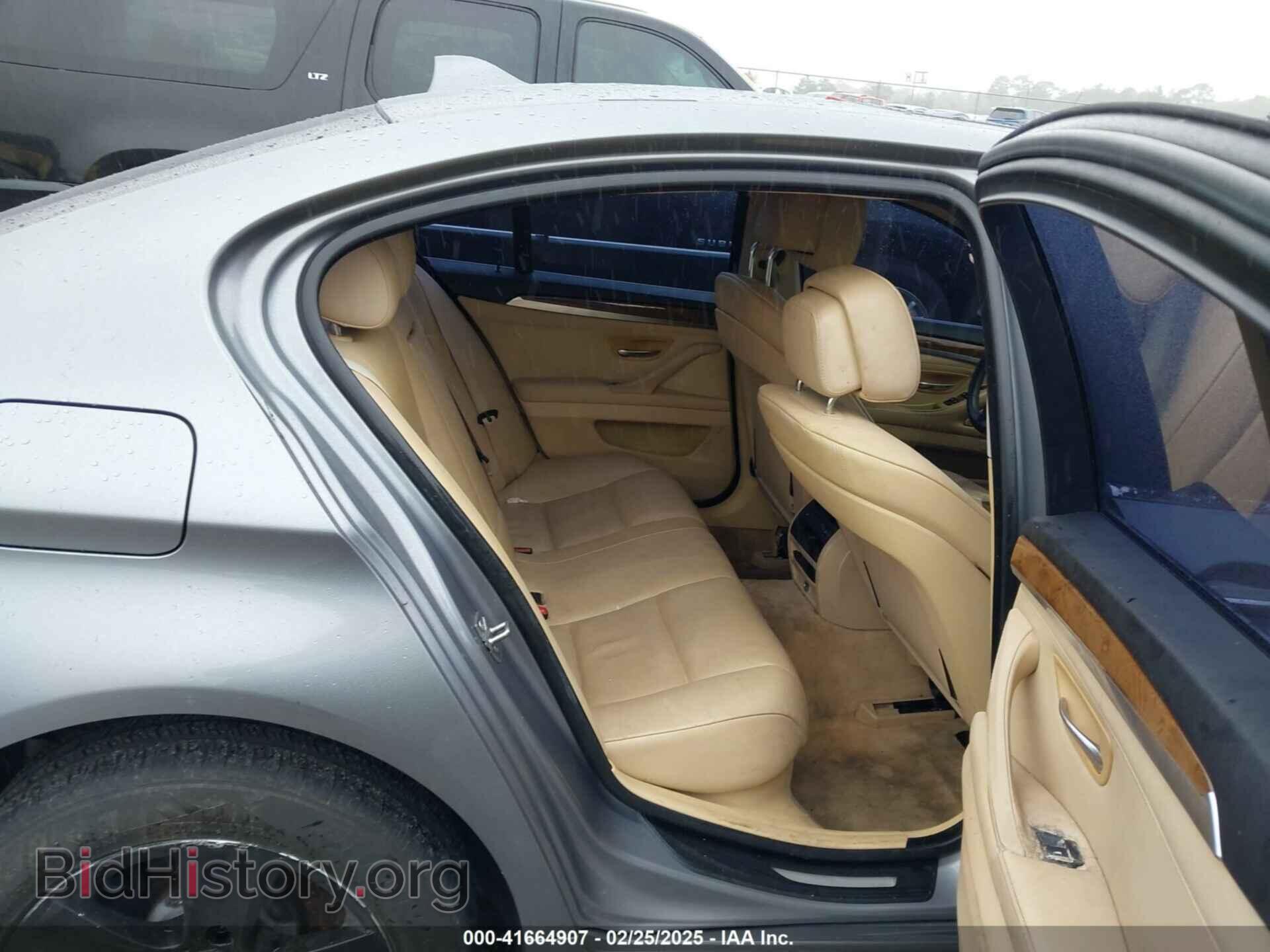 2011 BMW 528I - VIN: WBAFR1C59BC739749 - Фото 8
