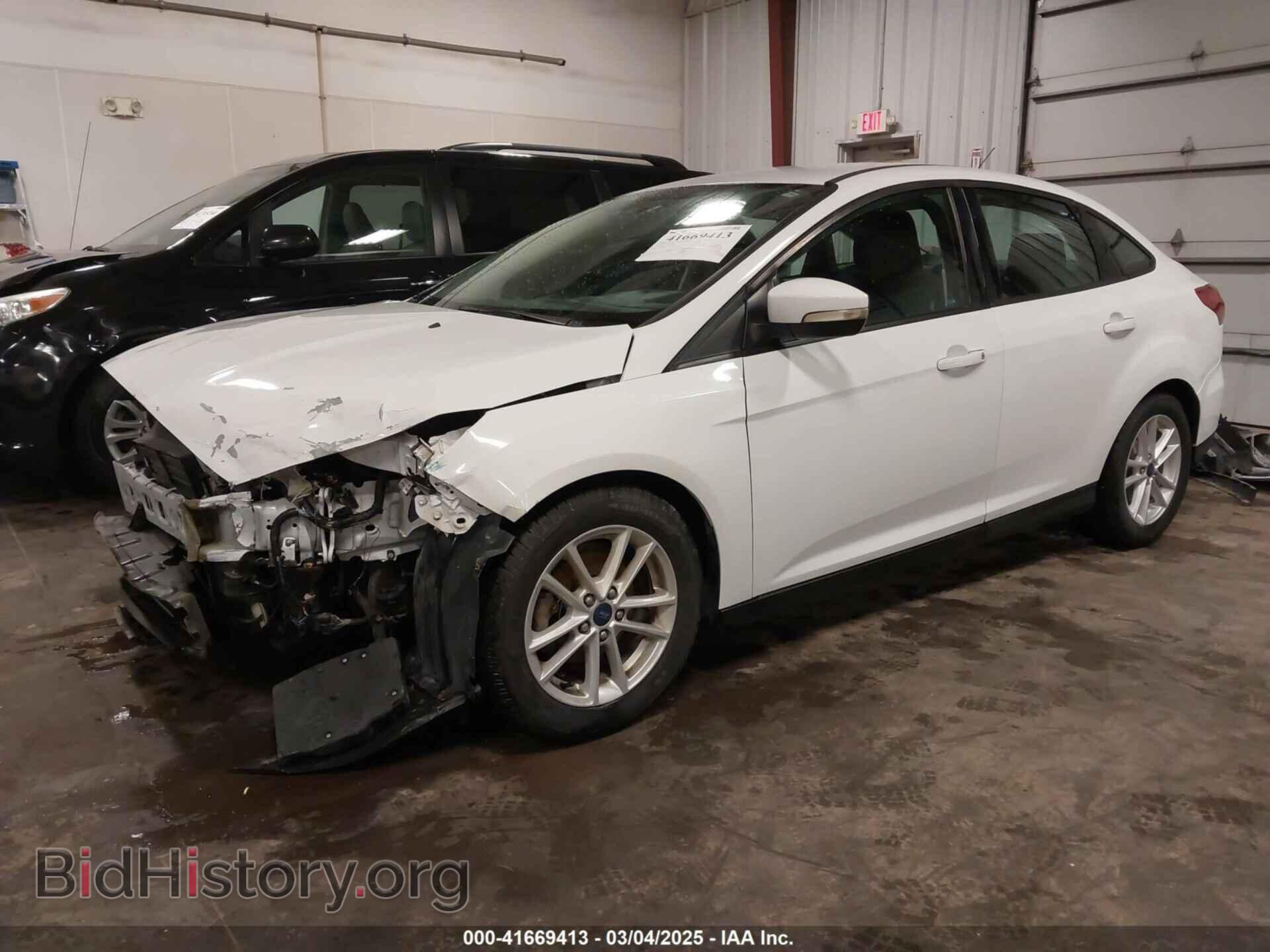 2017 FORD FOCUS - VIN: 1FADP3F29HL247430 - Фото 2