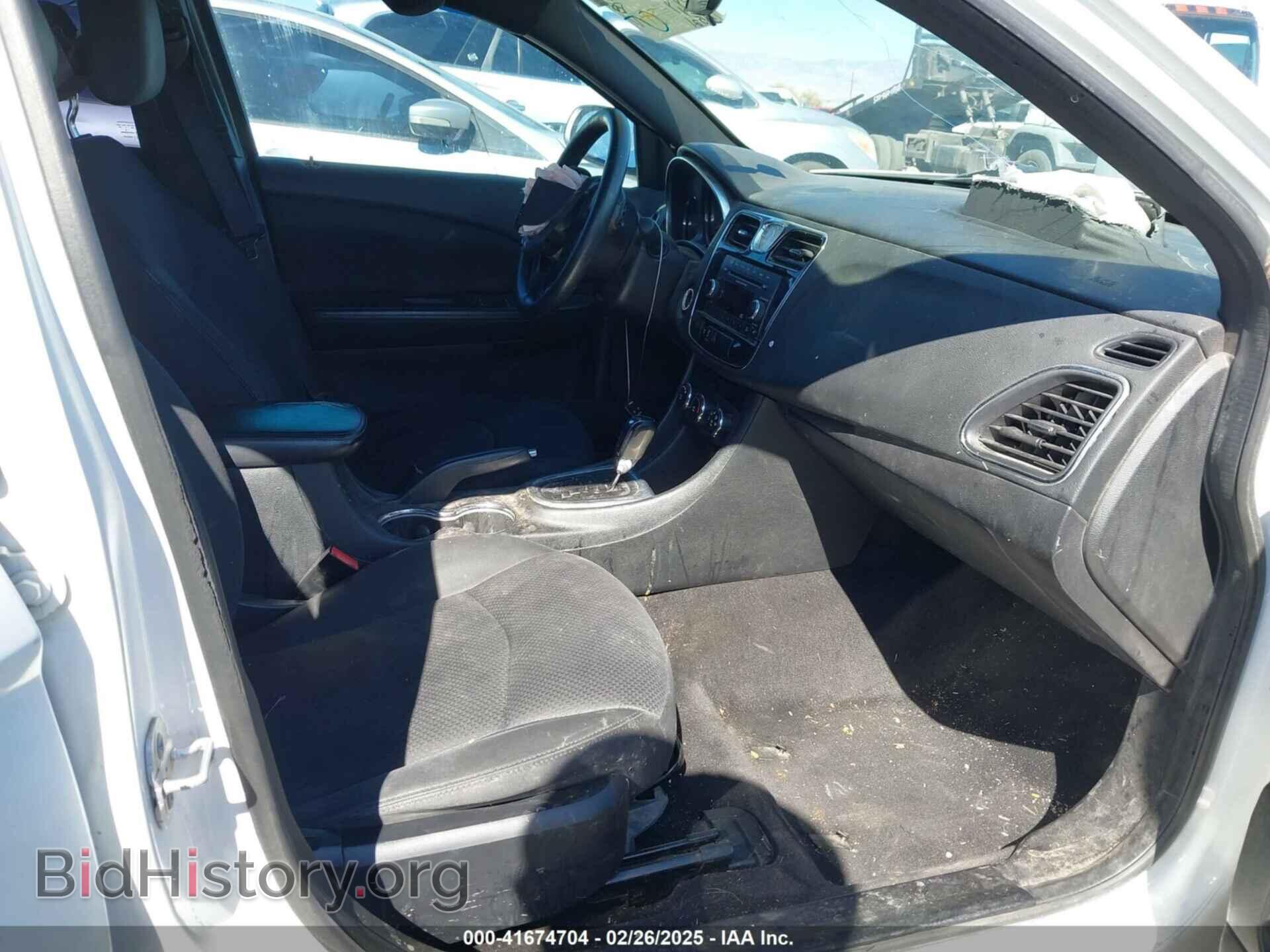 2014 CHRYSLER 200 - VIN: 1C3CCBAB4EN205139 - Фото 5
