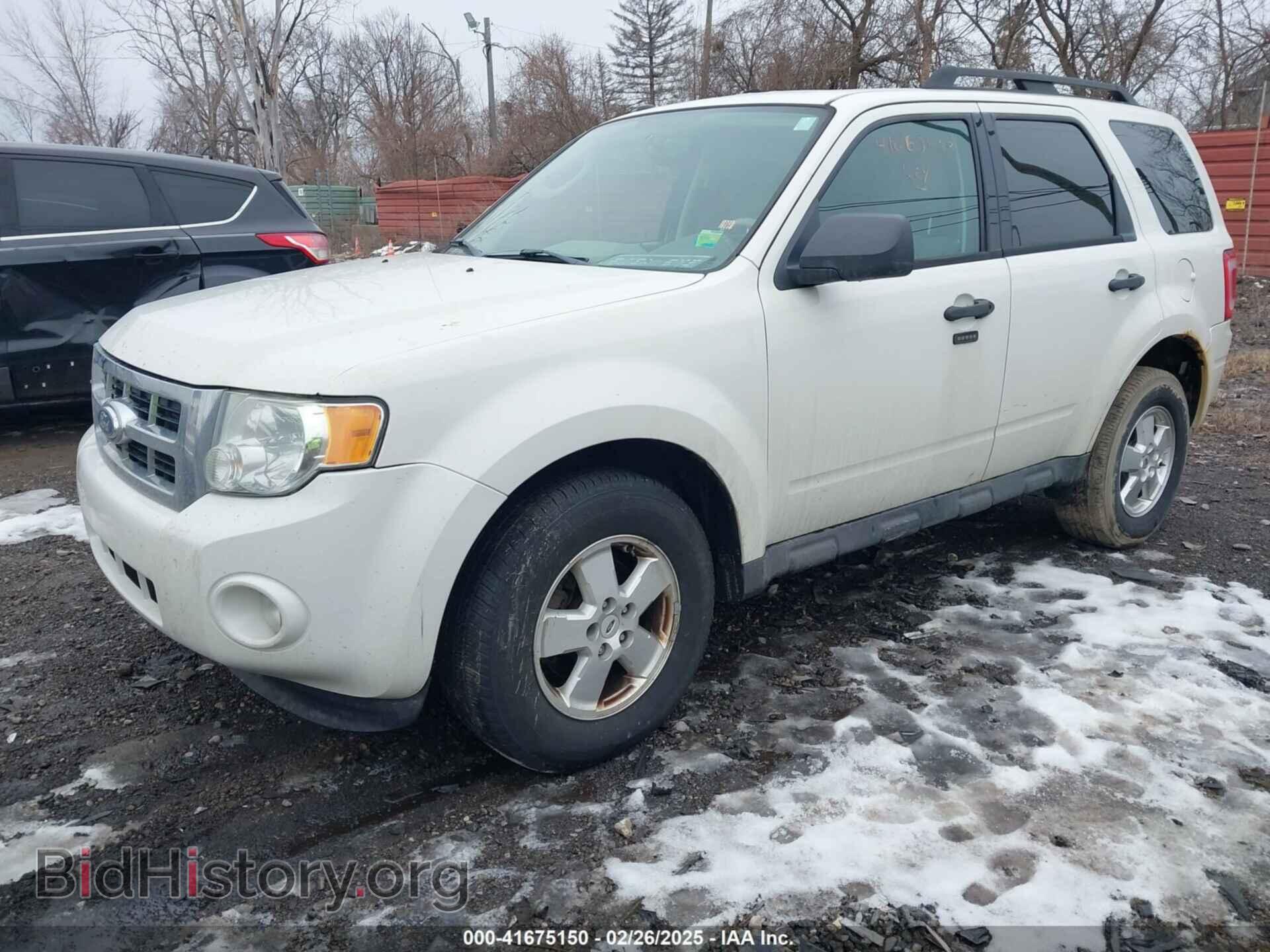 2011 FORD ESCAPE - VIN: 1FMCU0DG2BKB58657 - Фото 2