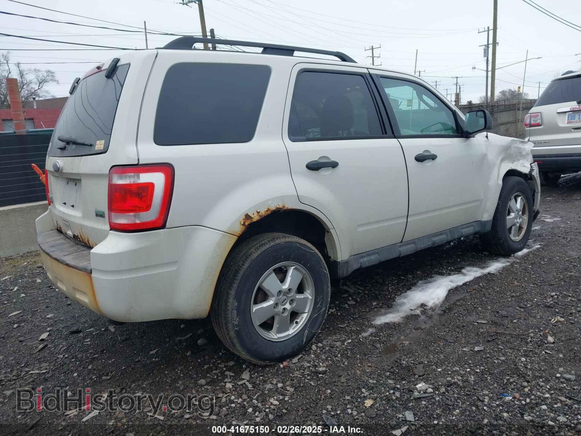 2011 FORD ESCAPE - VIN: 1FMCU0DG2BKB58657 - Фото 4